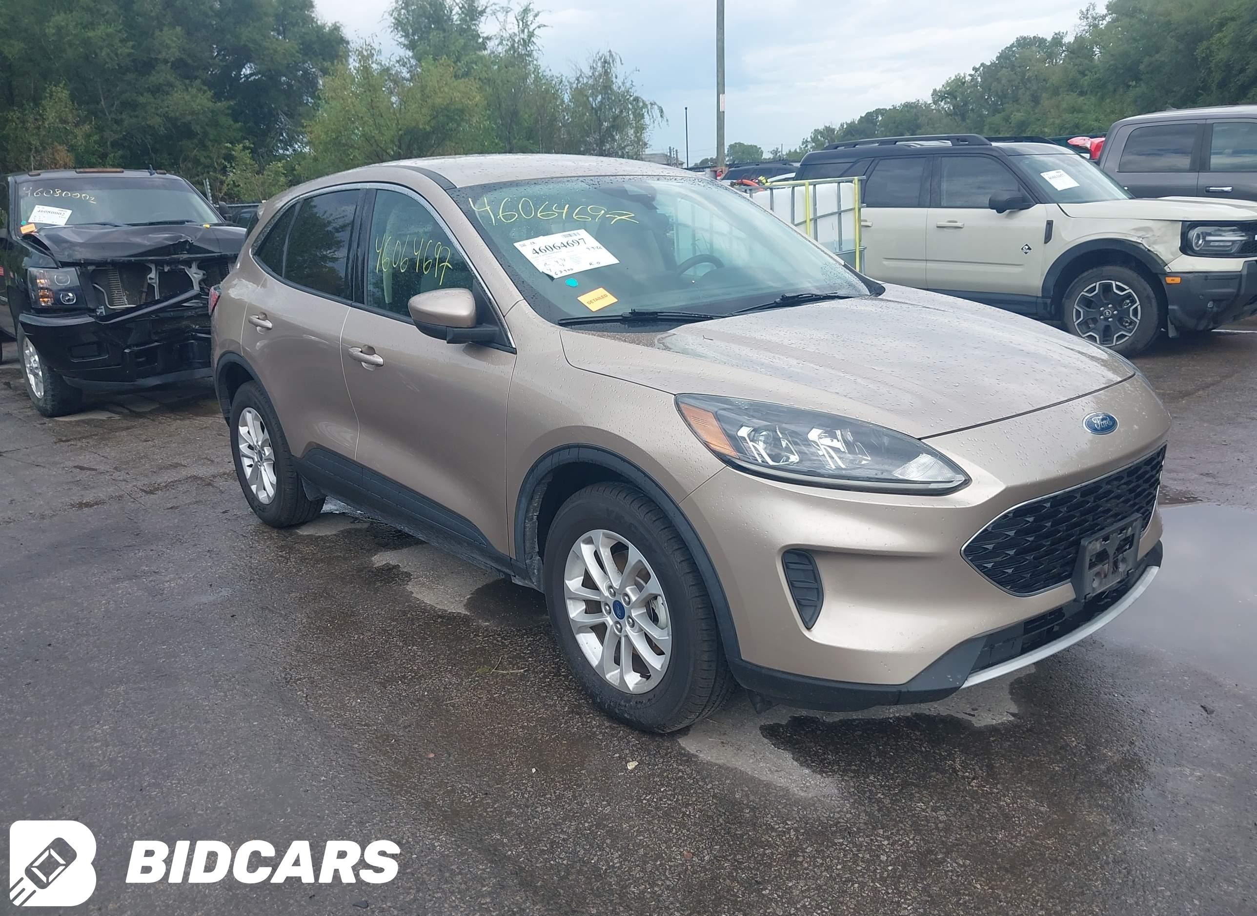 2020 Ford Escape, SE