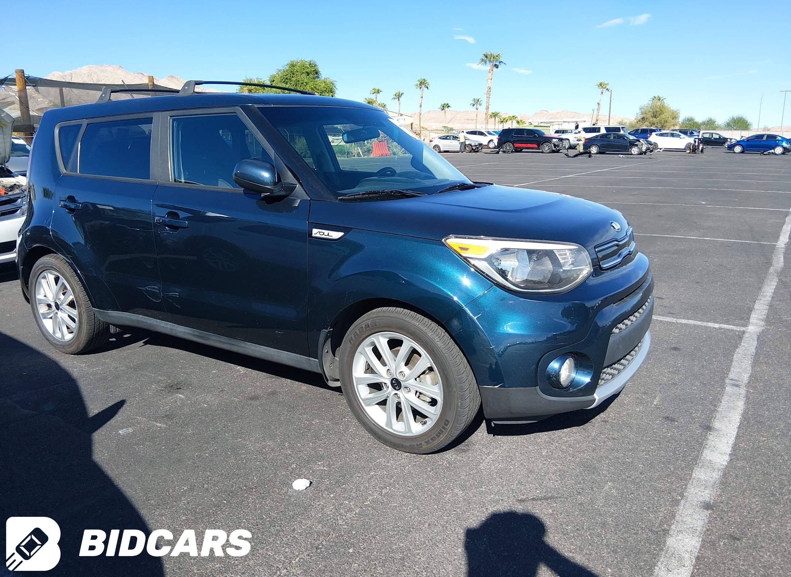 2017 KIA Soul, +