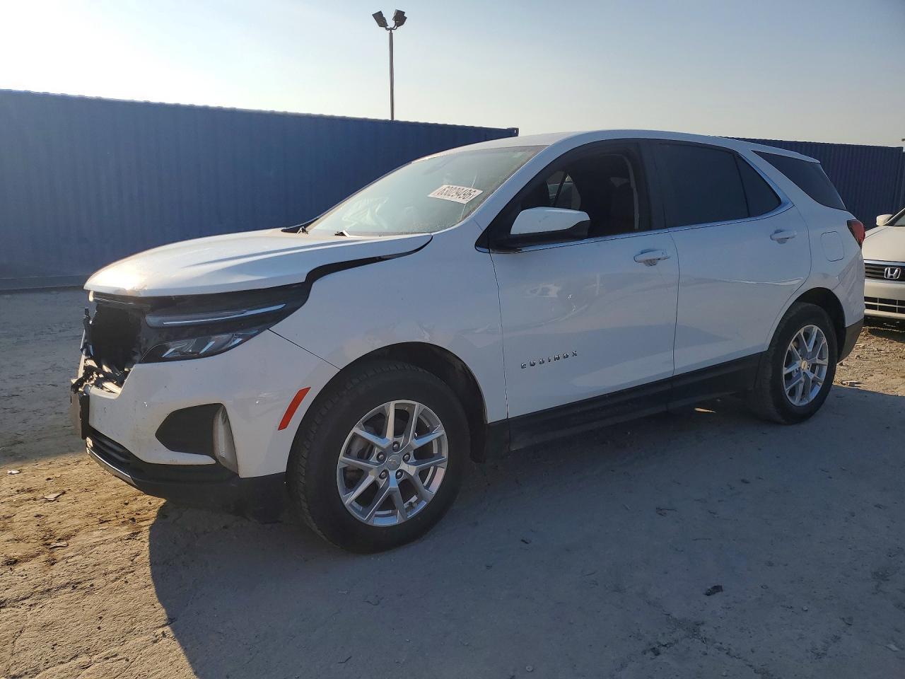 2022 Chevrolet Equinox, LT