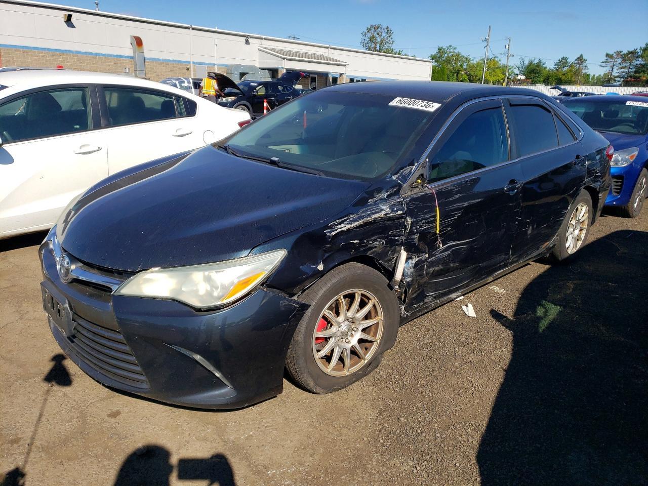 2016 Toyota Camry, LE