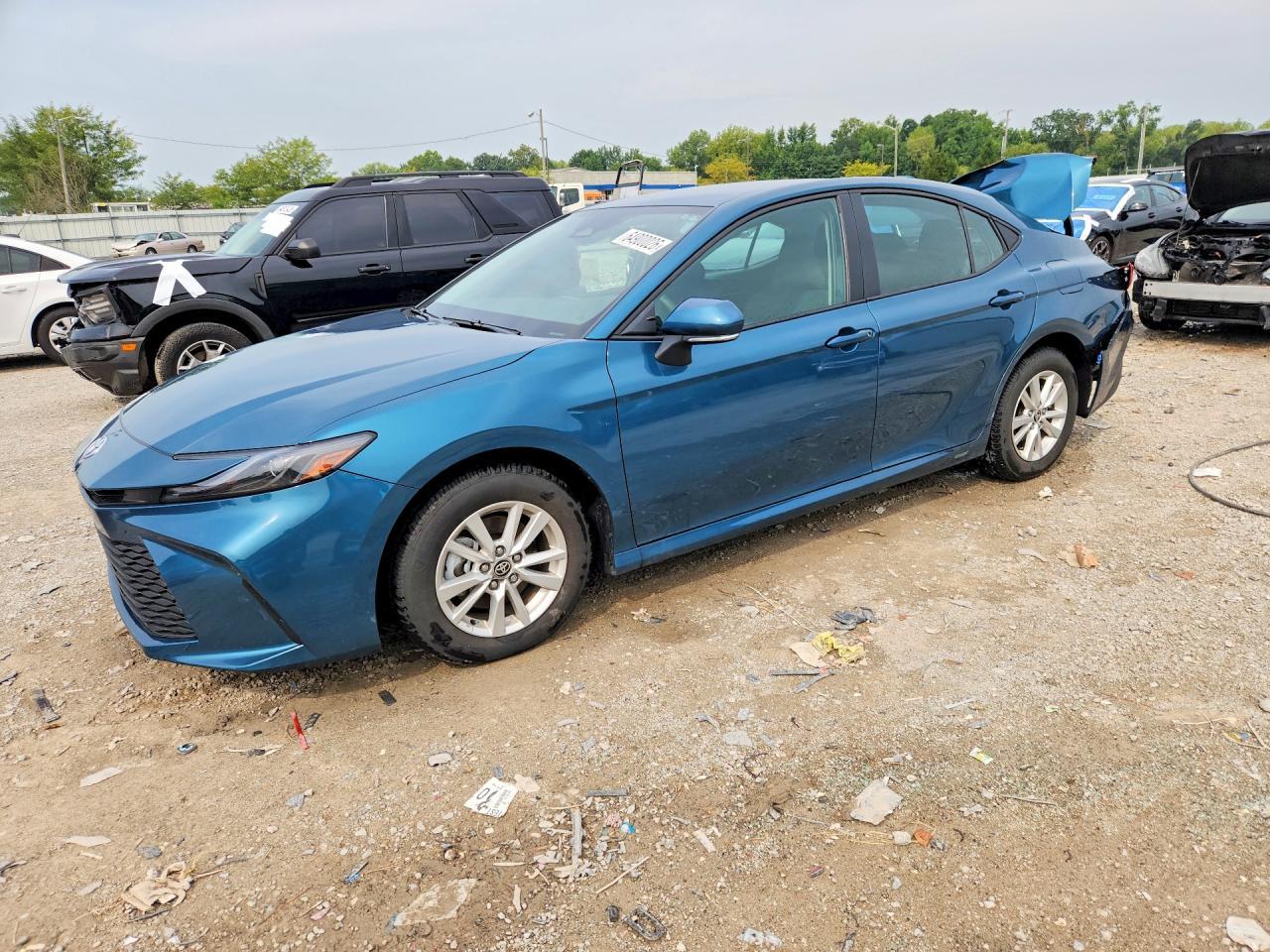 2025 Toyota Camry, LE