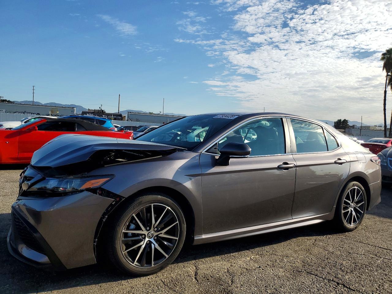 2023 Toyota Camry, SE