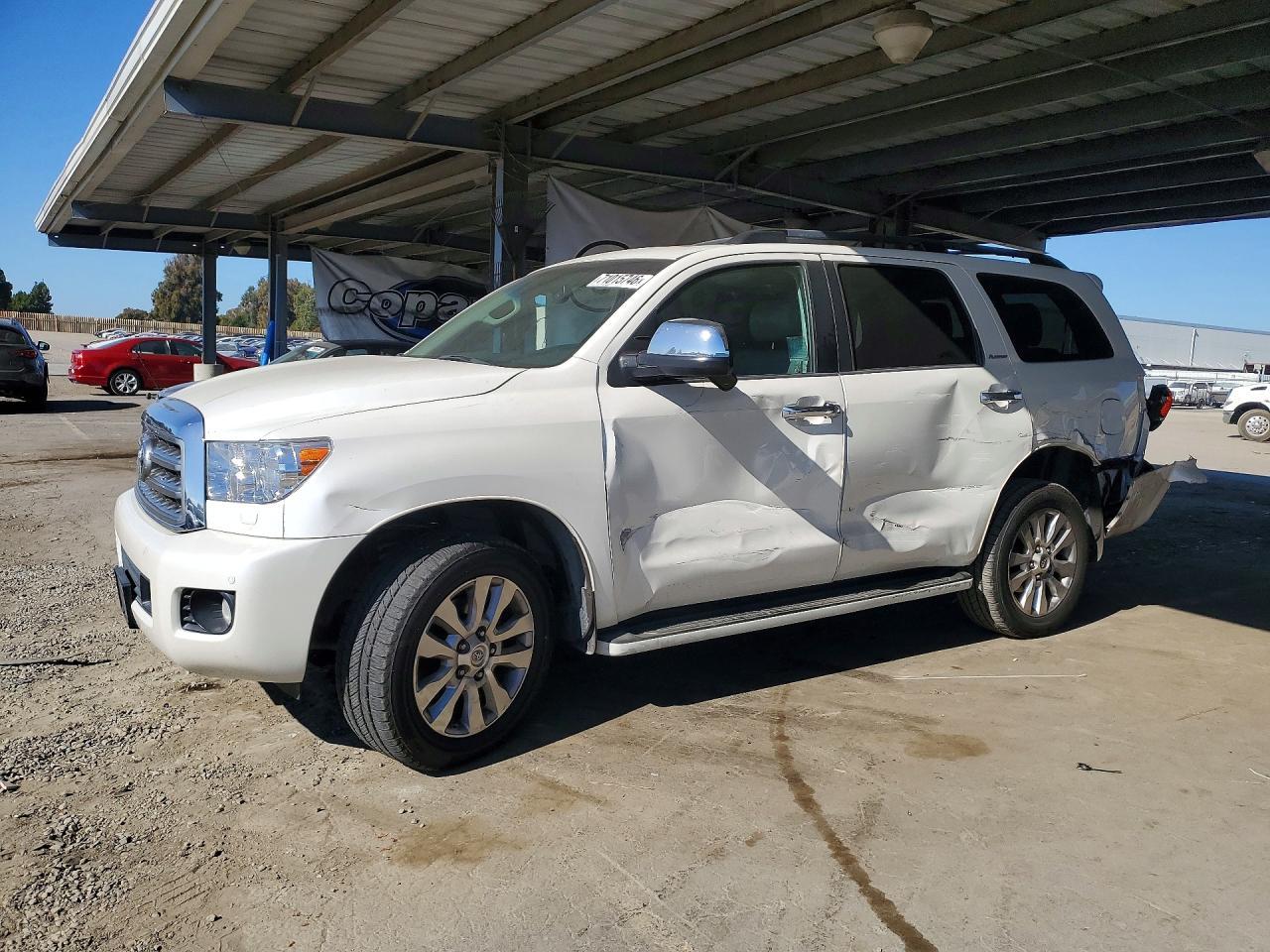 2017 Toyota Sequoia, Platinum