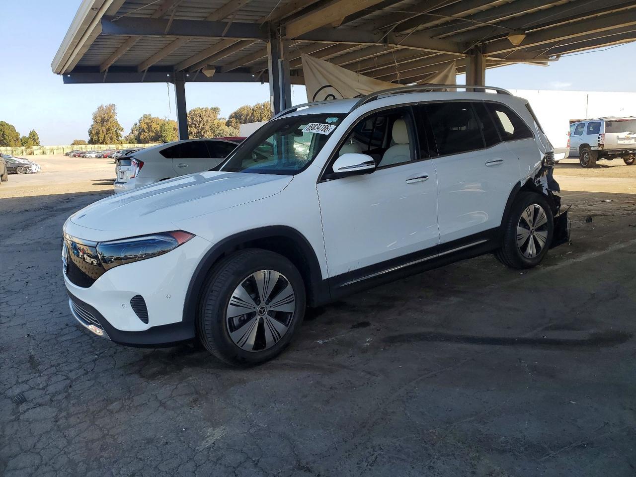 2024 Mercedes-Benz EQB, 250+