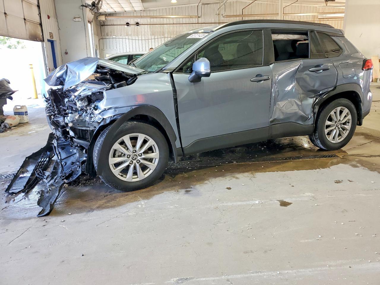 2023 Toyota Corolla, LE