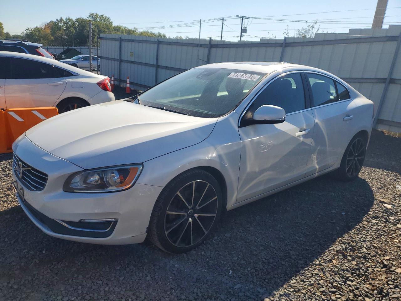 2016 Volvo S60, Premier