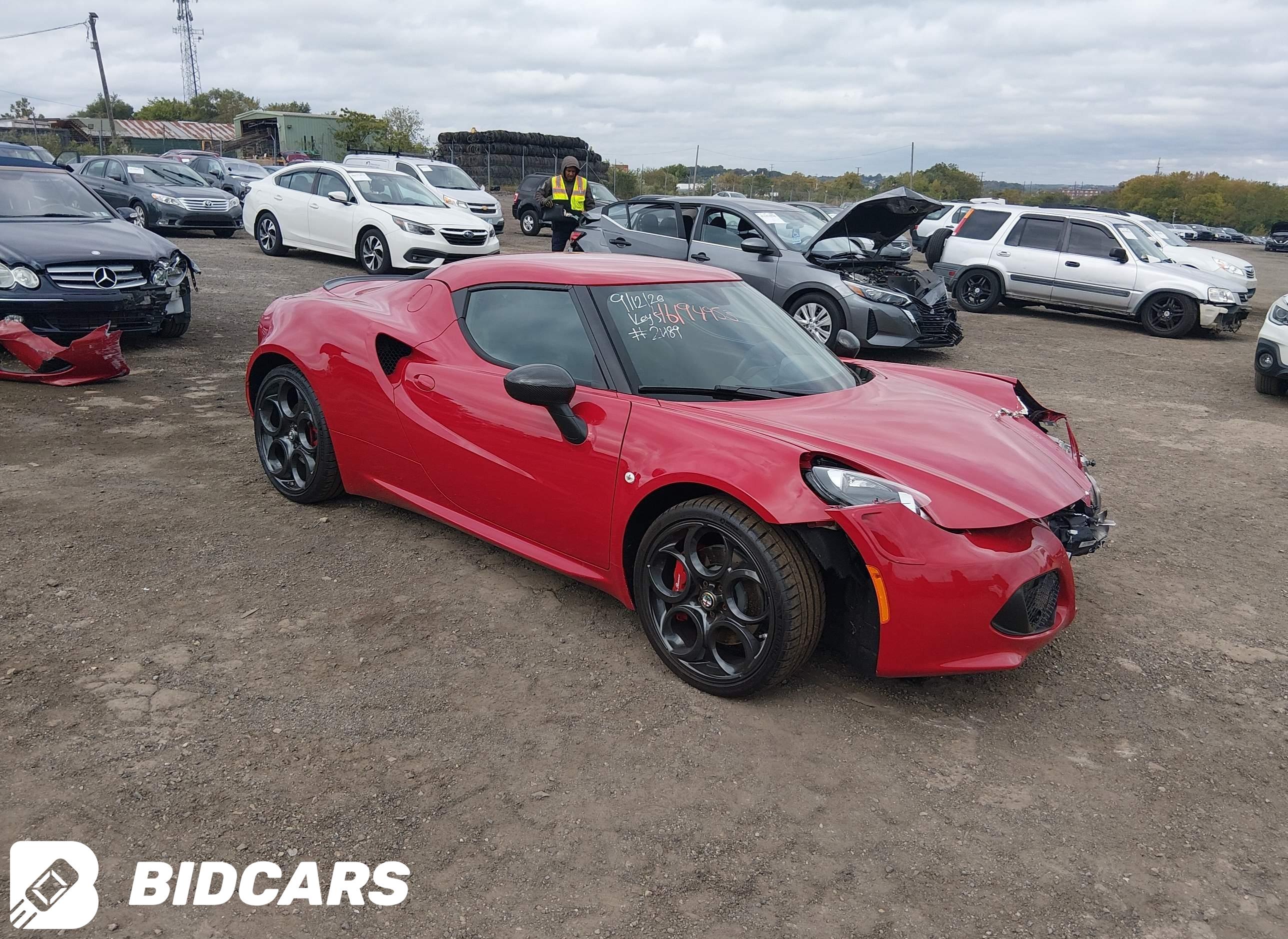 2015 Alfa Romeo 4C, Launch Ed...
