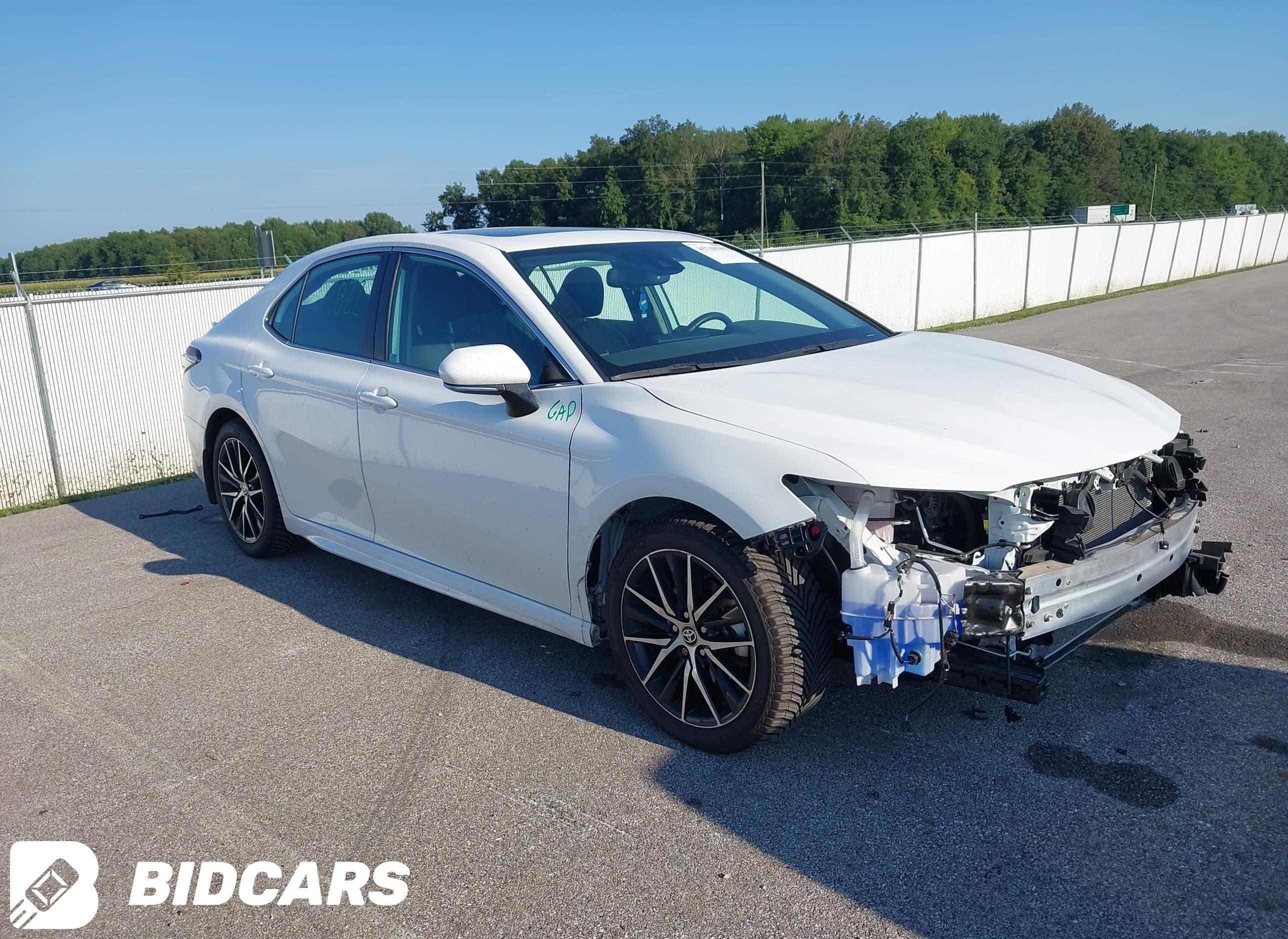 2023 Toyota Camry, SE