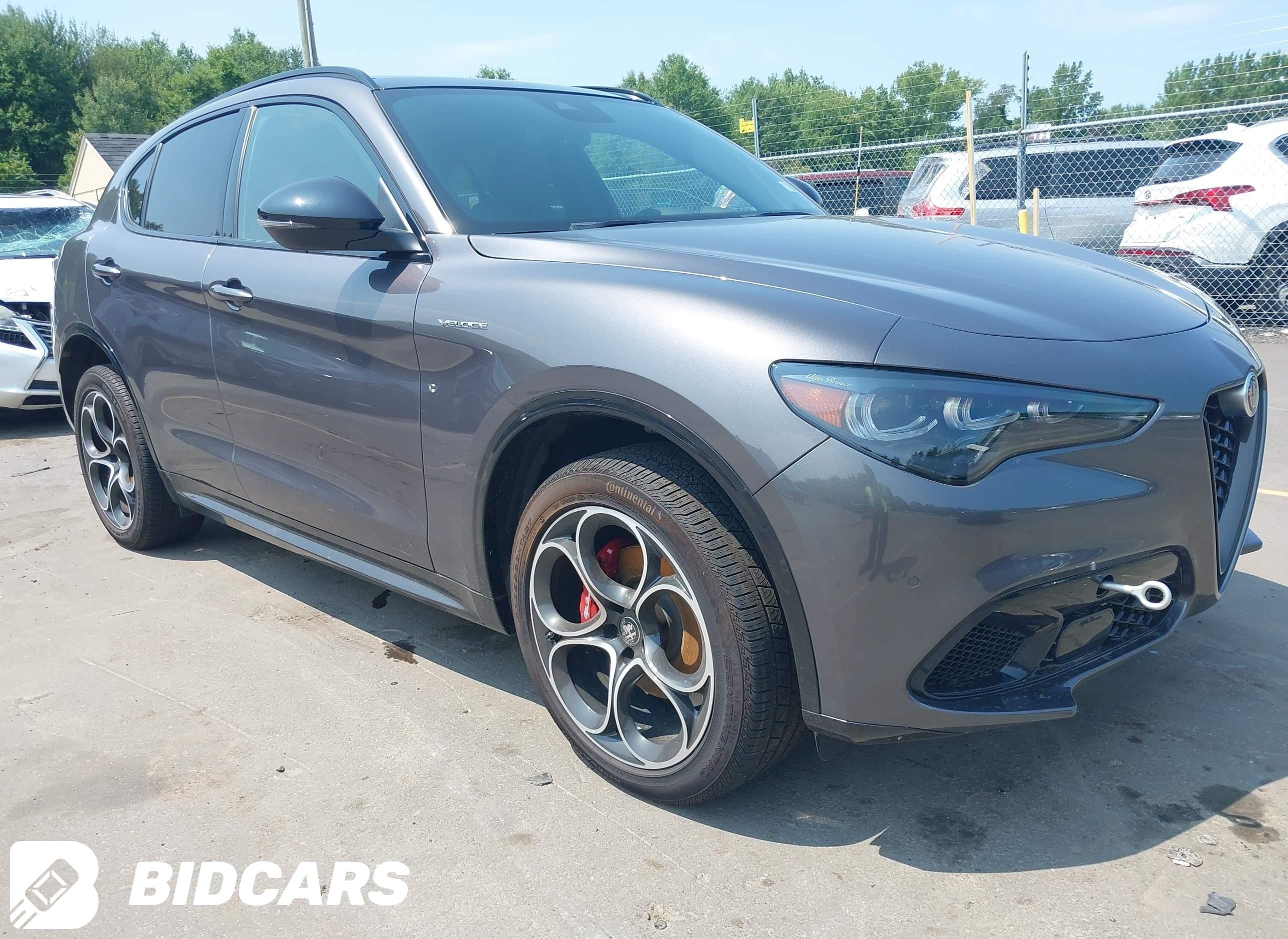 2024 Alfa Romeo Stelvio, Velo...