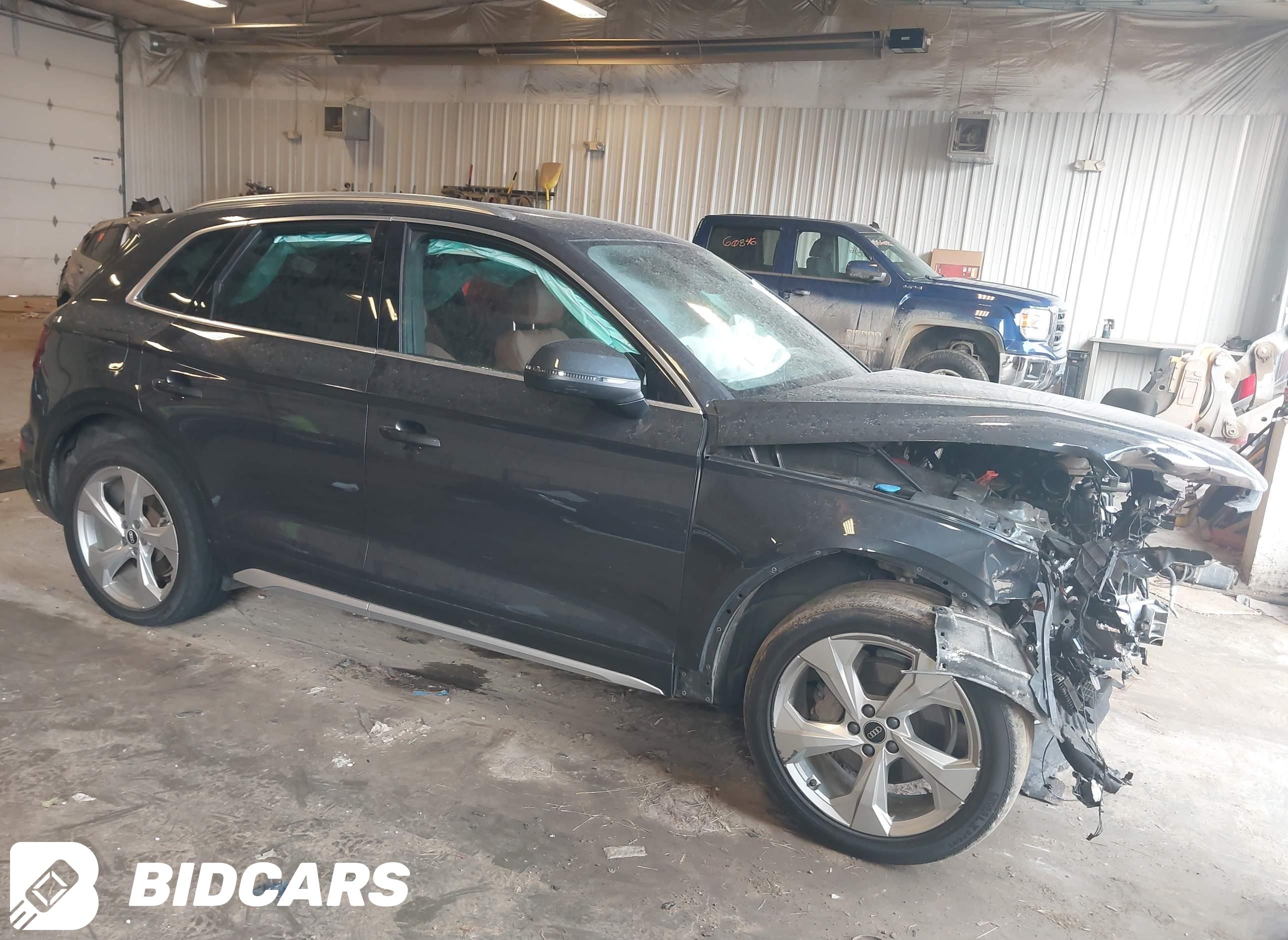 2021 Audi Q5, Prestige 45 Tfs...