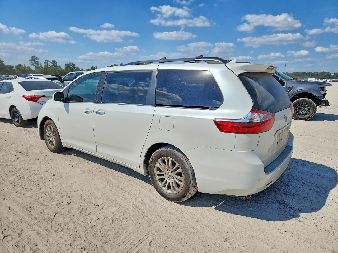 2015 Toyota Sienna, Limited P...