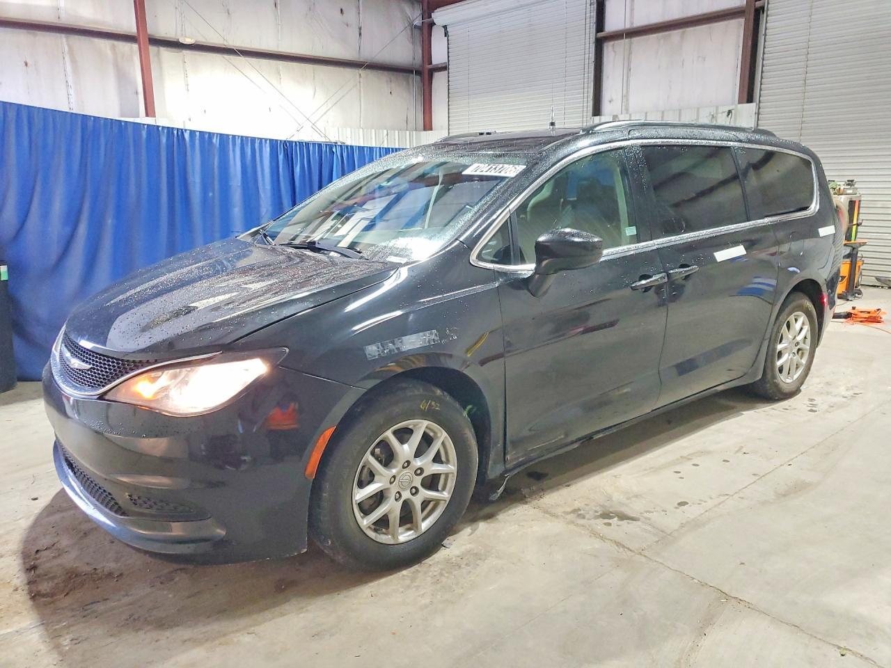 2021 Chrysler Voyager, Lxi