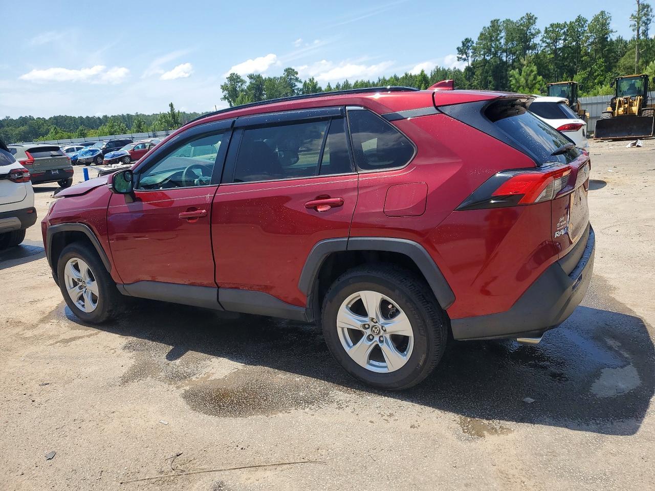 2021 Toyota RAV4, Xle