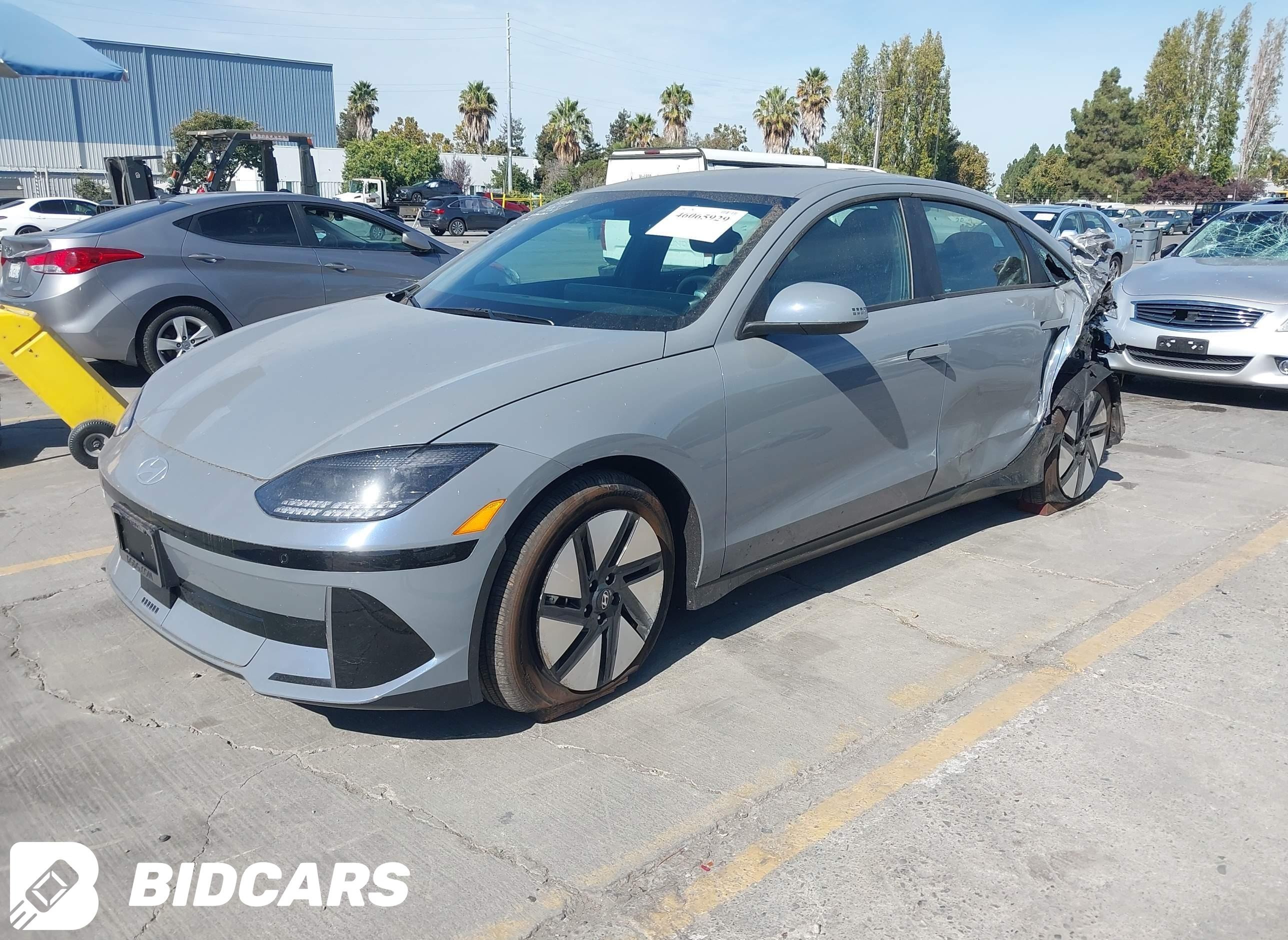 2025 Hyundai Ioniq 6, SE