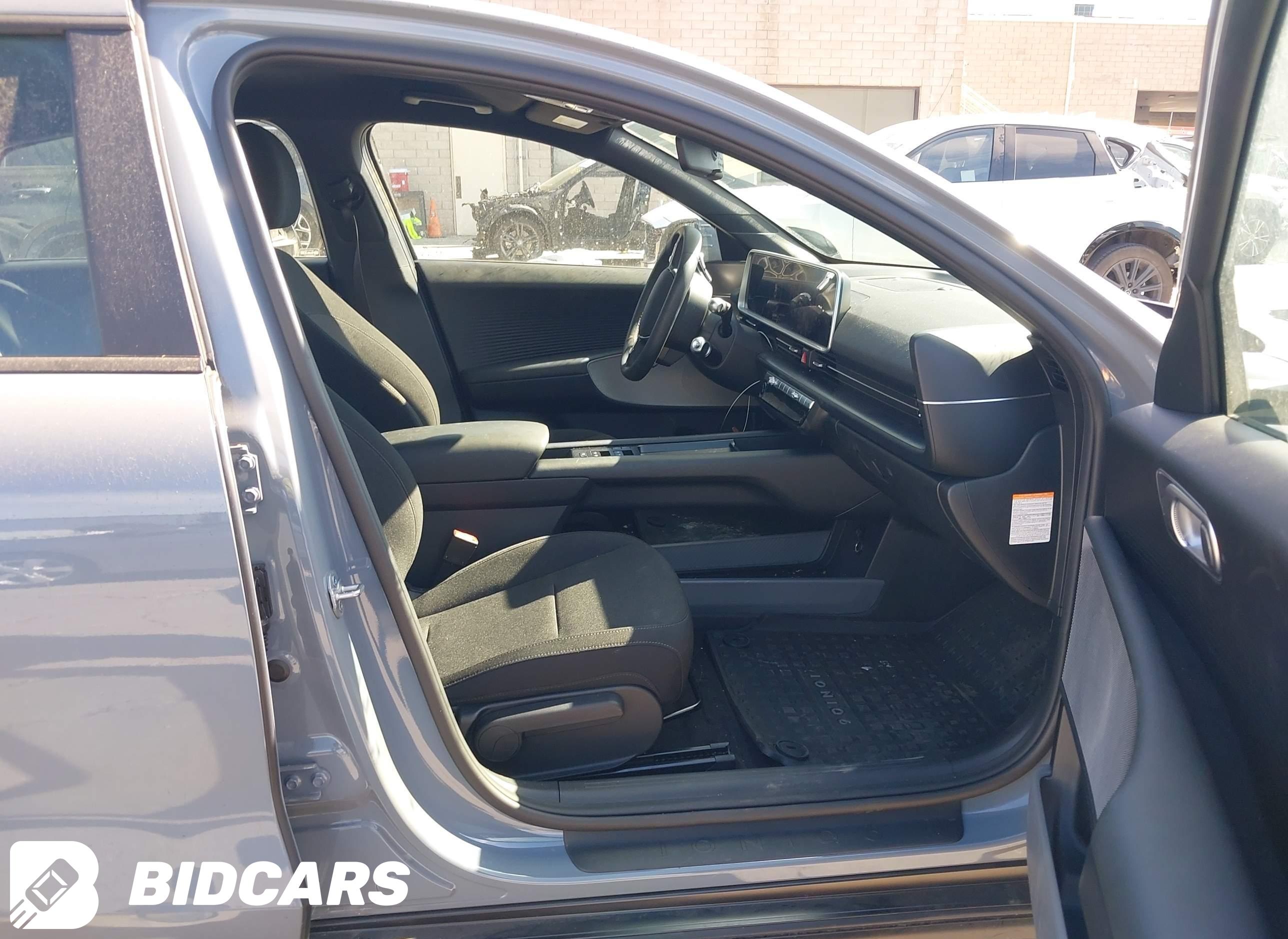 2025 Hyundai Ioniq 6, SE