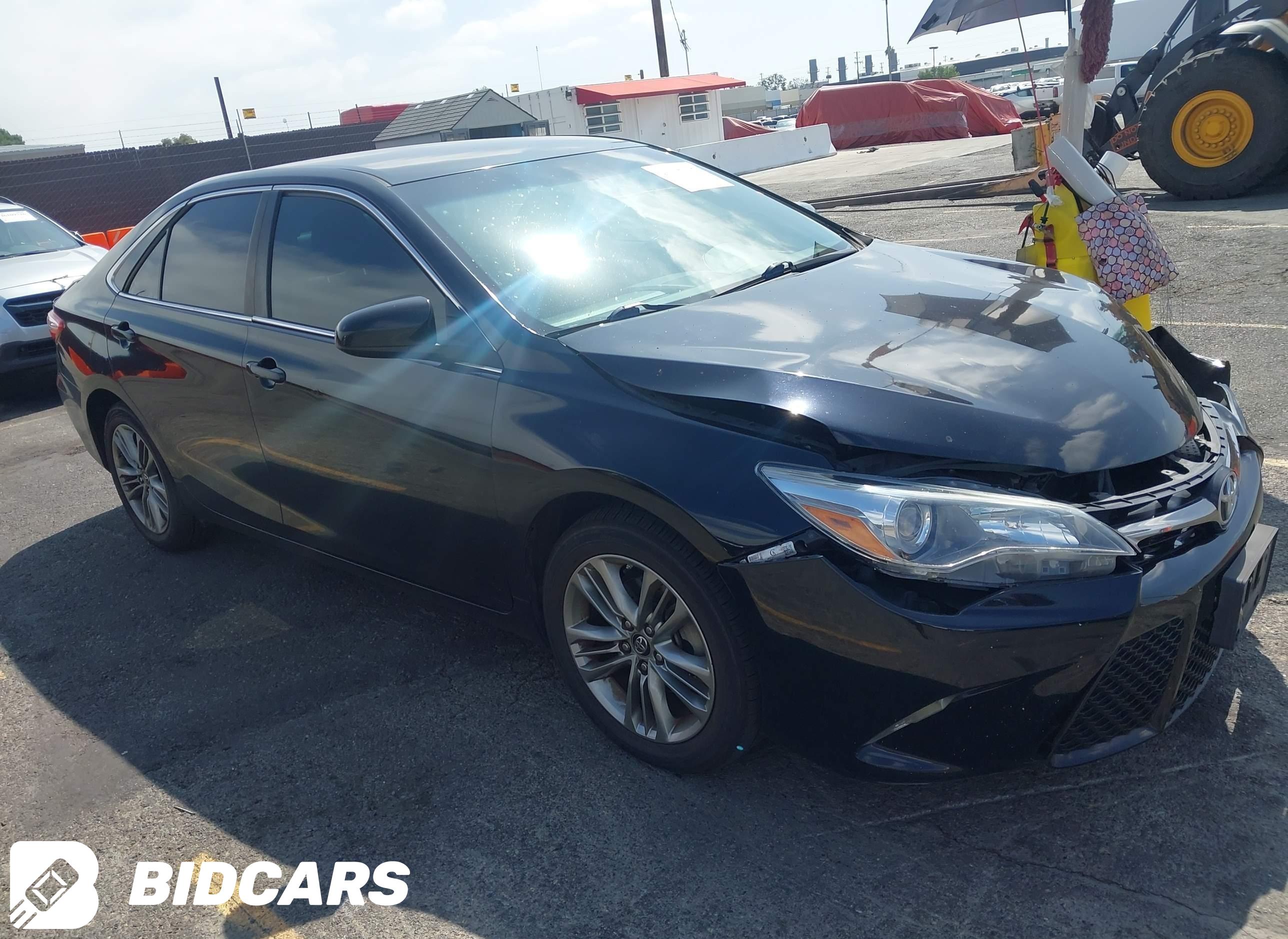 2016 Toyota Camry, SE