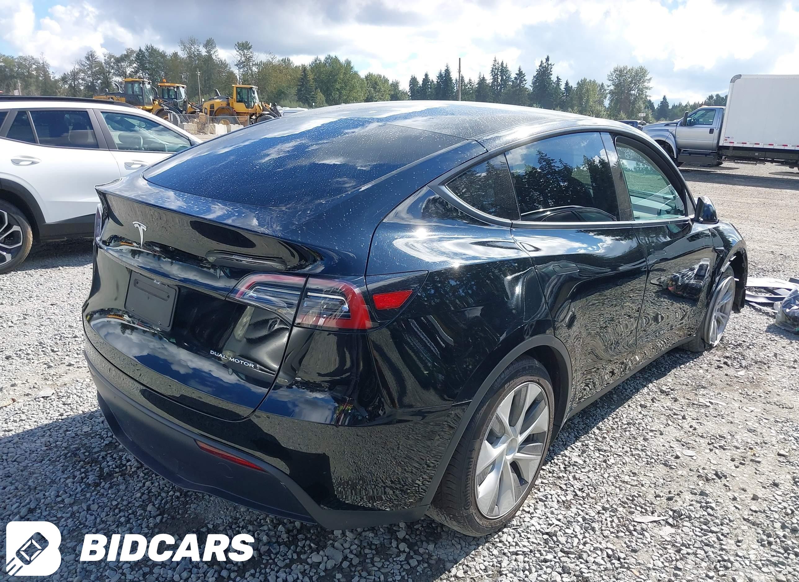 2023 Tesla Model Y, Awd/Long...