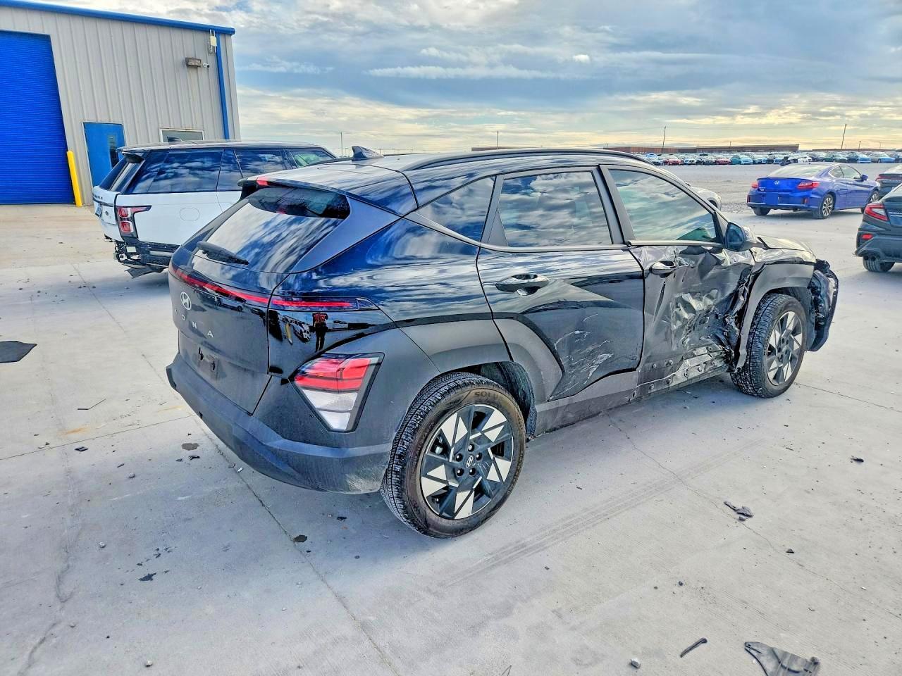2025 Hyundai Kona, Sel