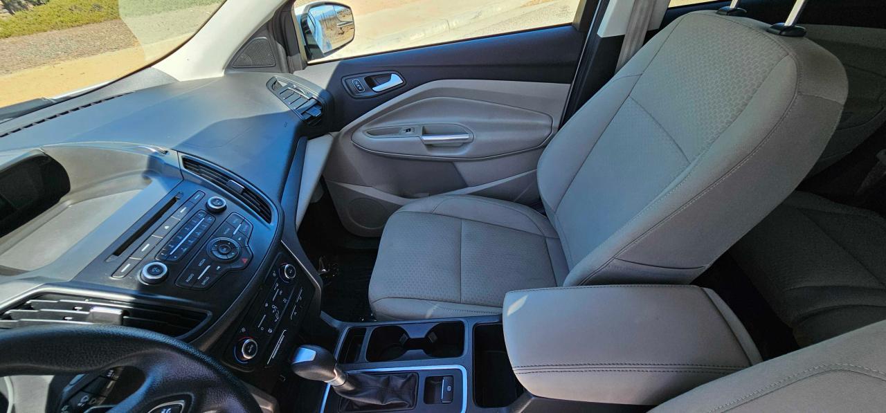 2017 Ford Escape, SE