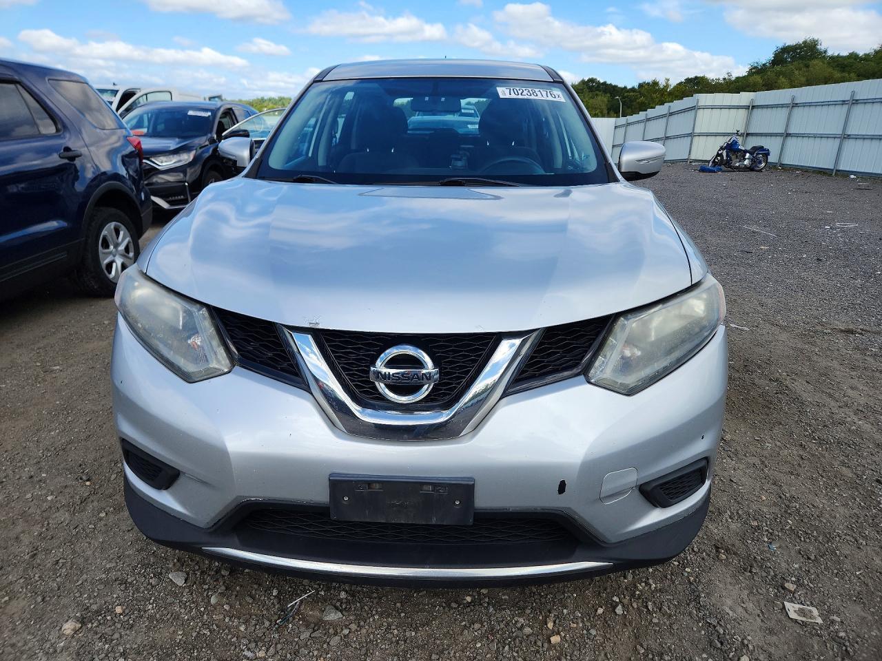 2015 Nissan Rogue, S