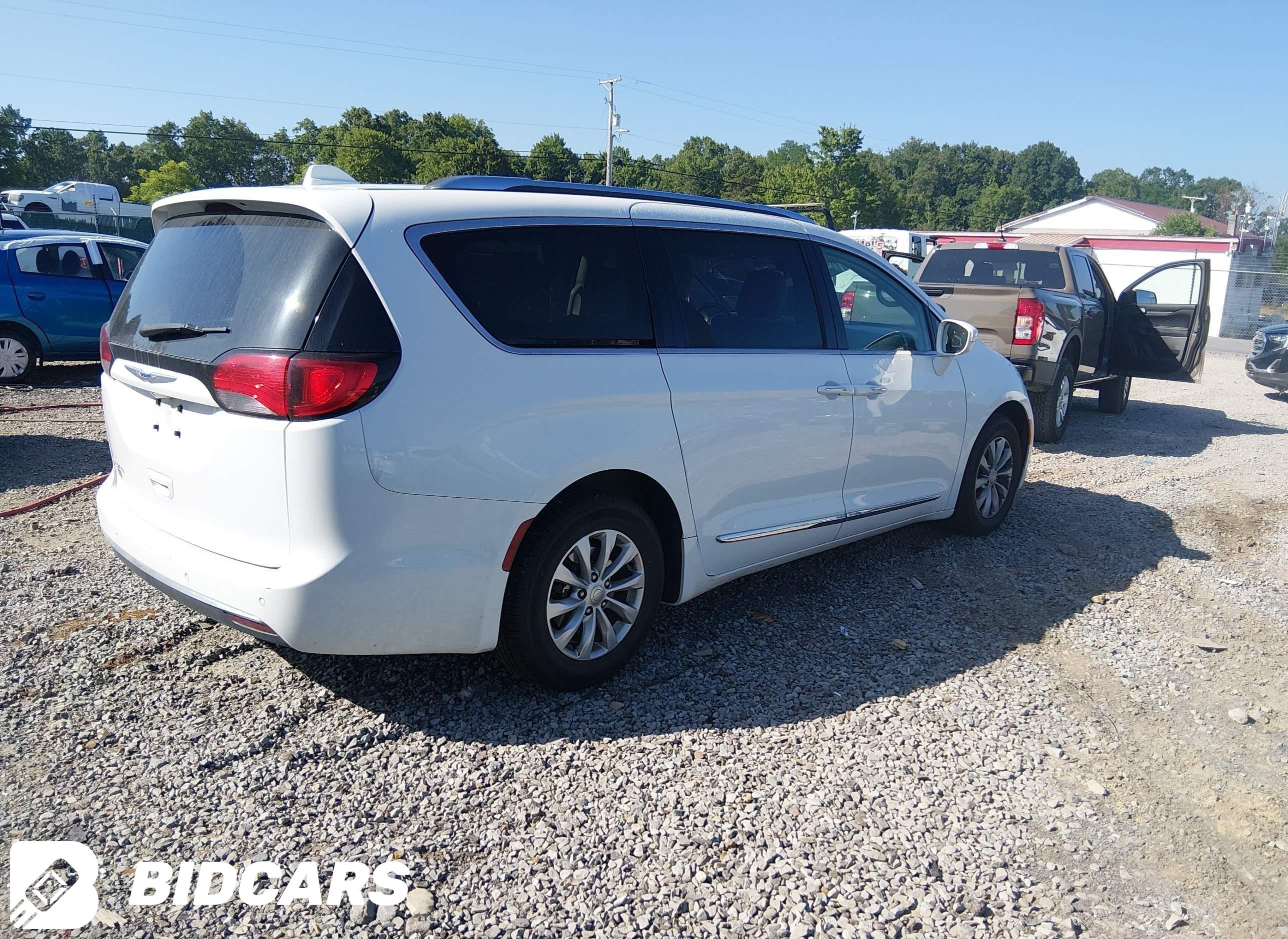 2018 Chrysler Pacifica, Touri...