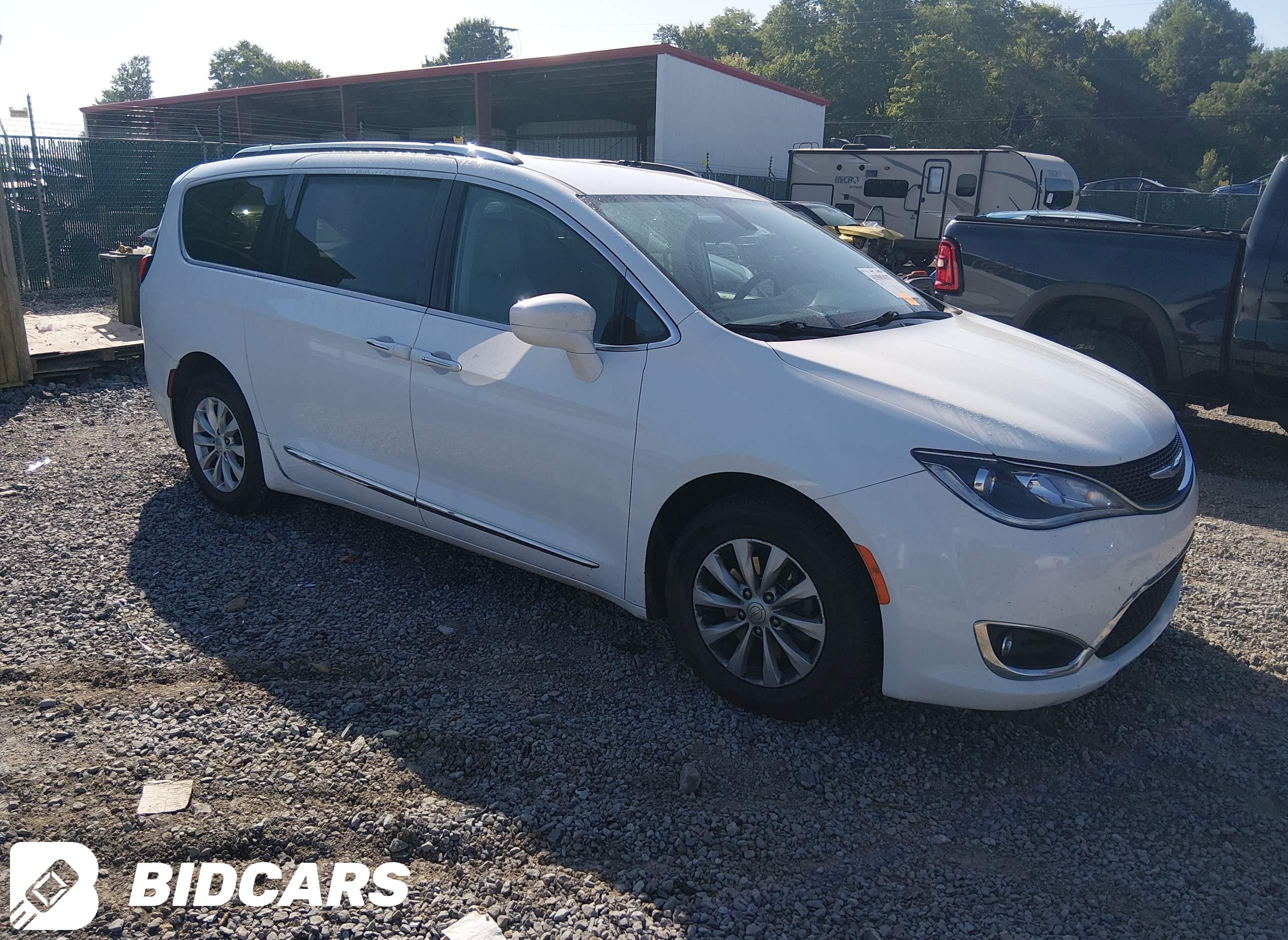 2018 Chrysler Pacifica, Touri...