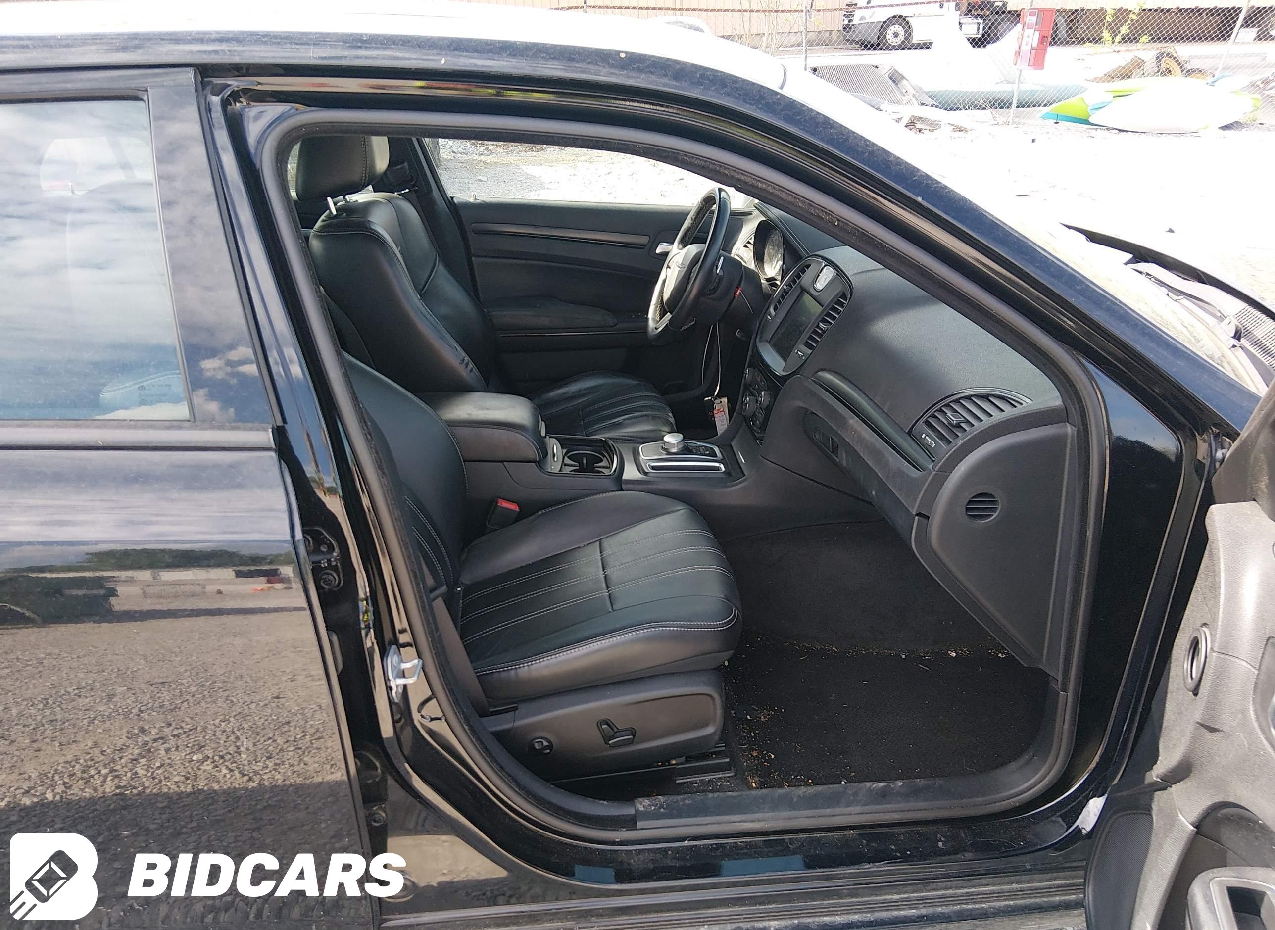 2015 Chrysler 300, 300S