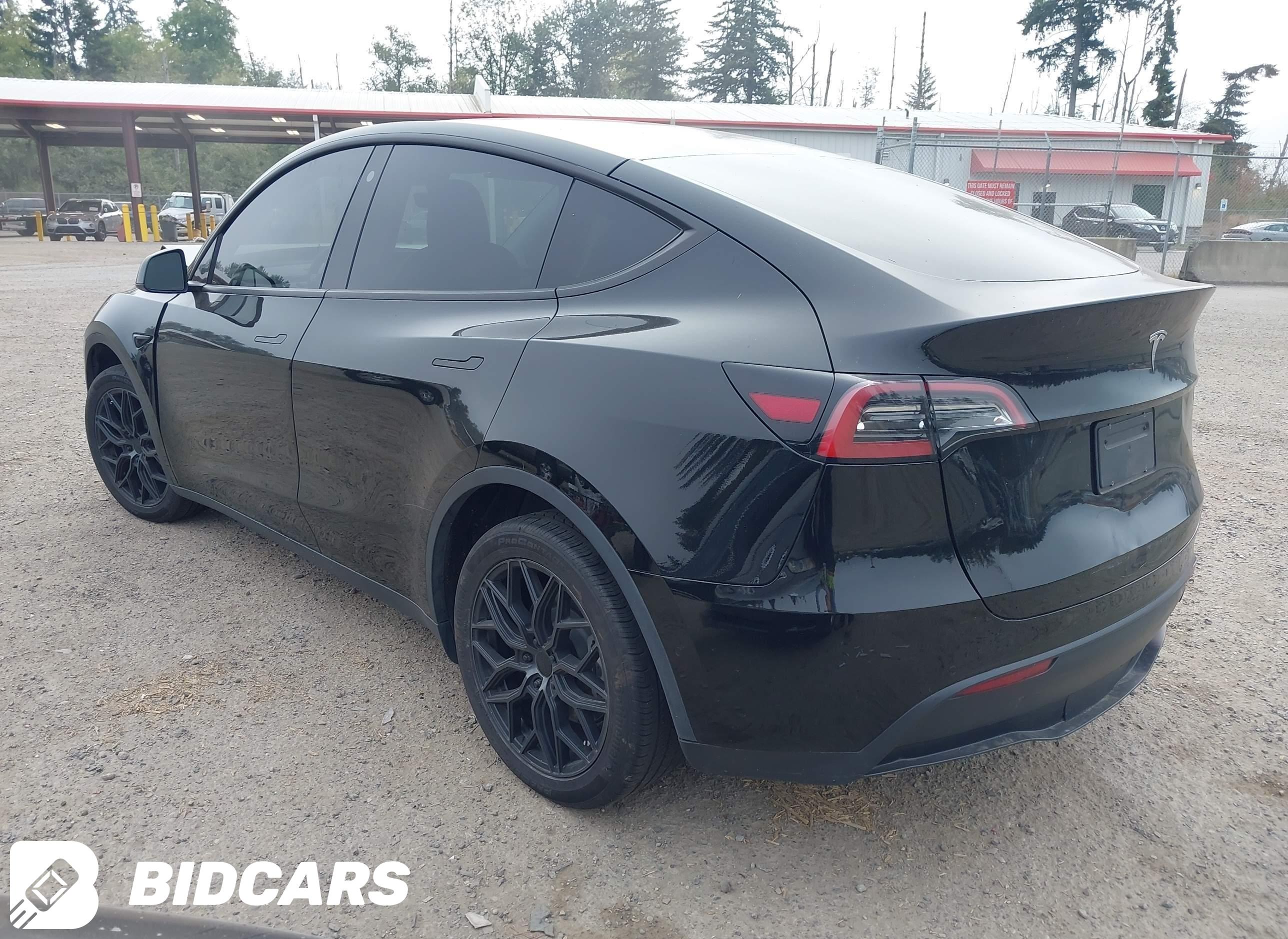 2022 Tesla Model Y, Long Rang...