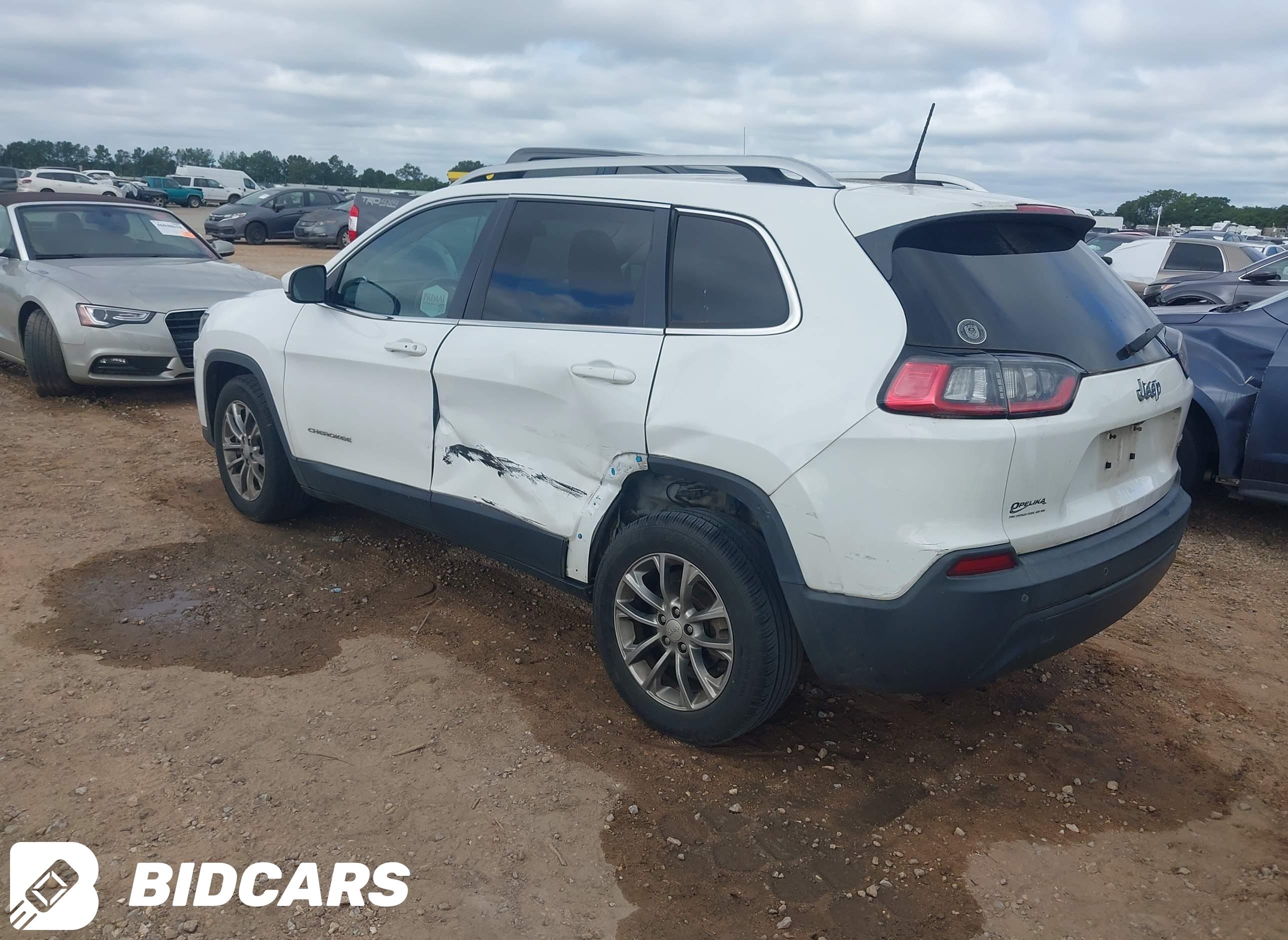 2019 Jeep Cherokee, Latitude...