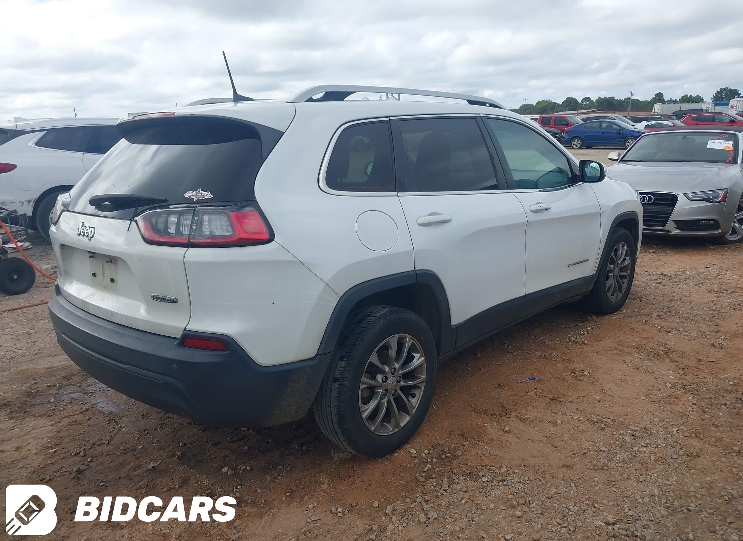 2019 Jeep Cherokee, Latitude...