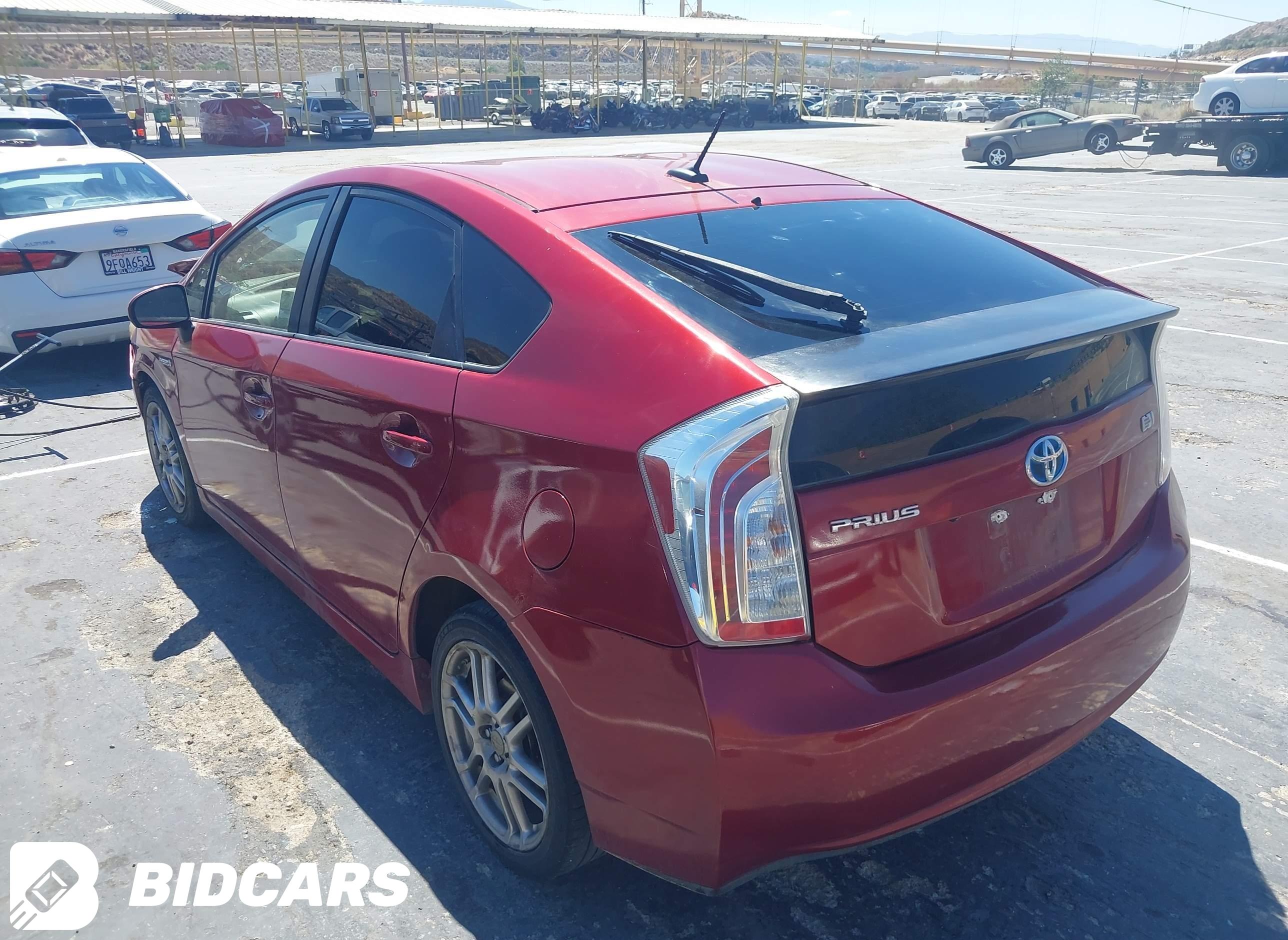 2015 Toyota Prius, Three
