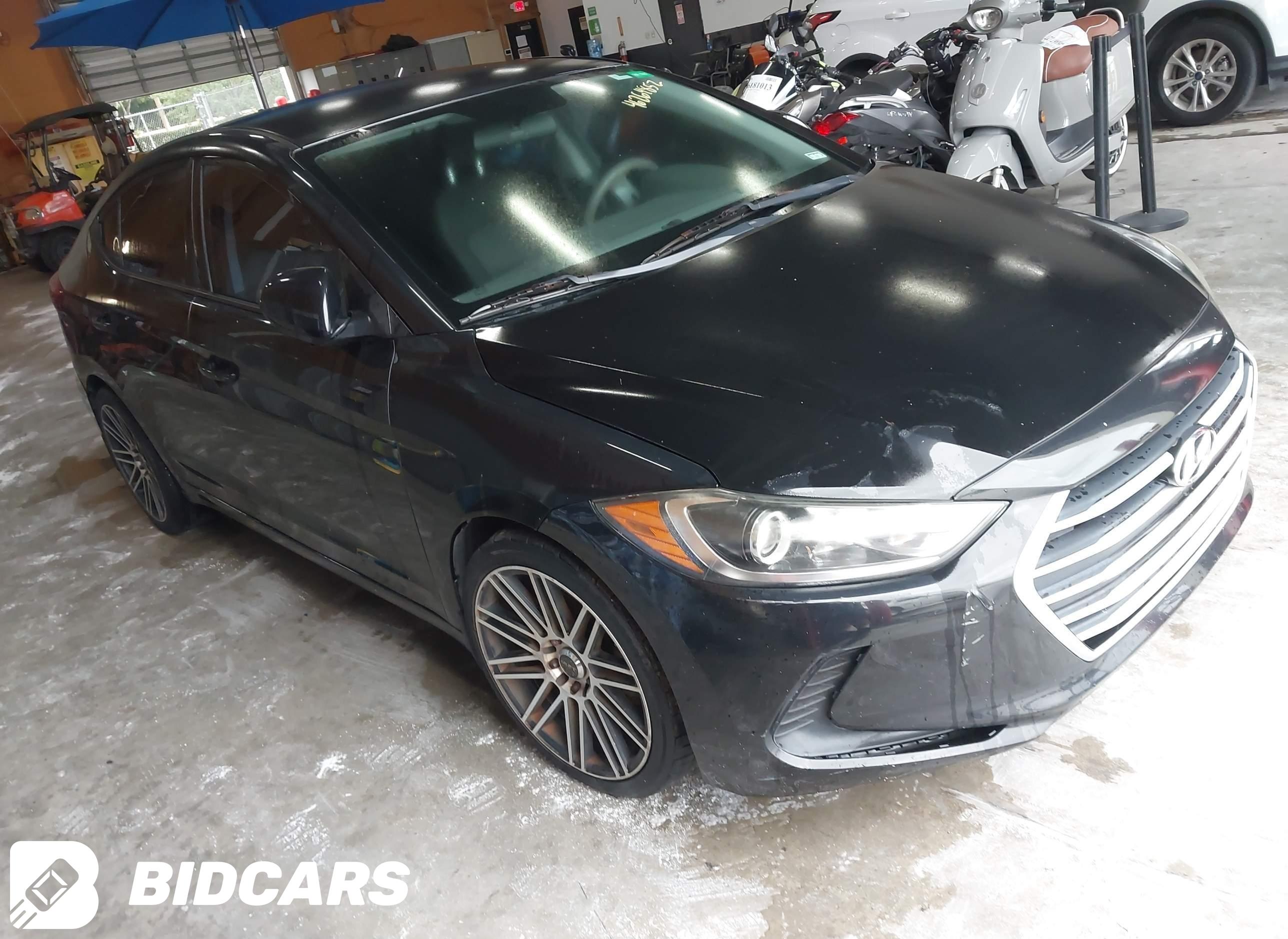 2018 Hyundai Elantra, Sel