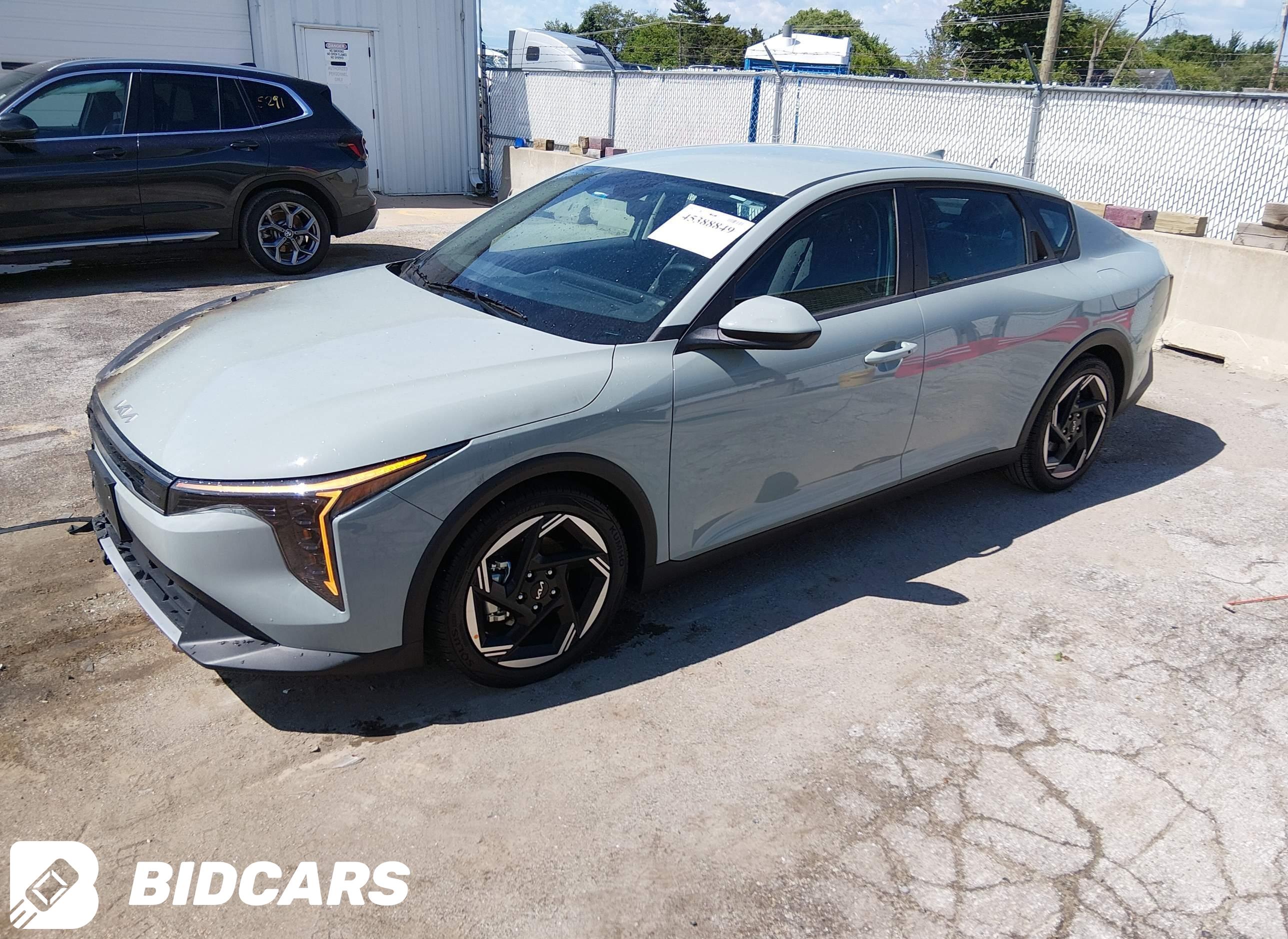 2025 KIA K4, EX