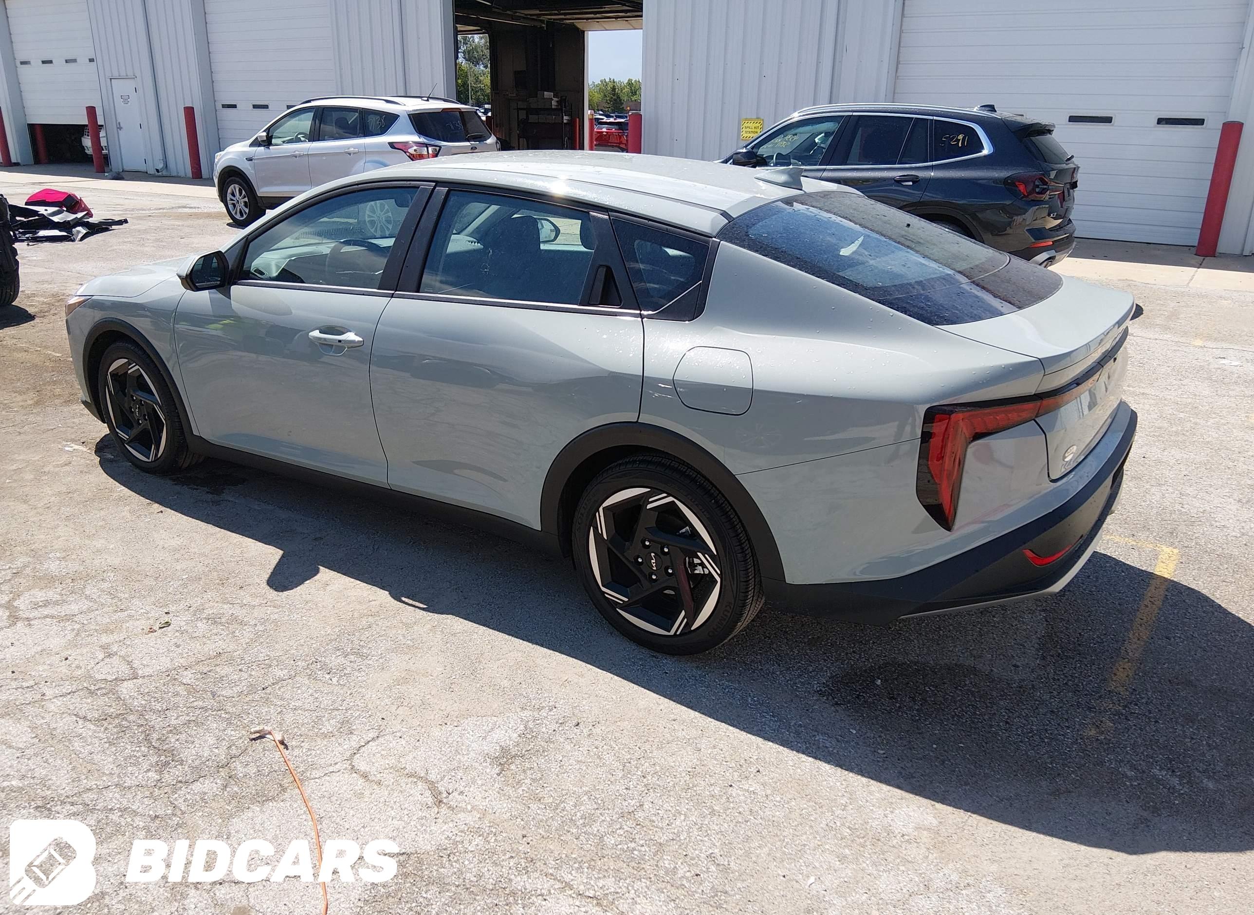 2025 KIA K4, EX