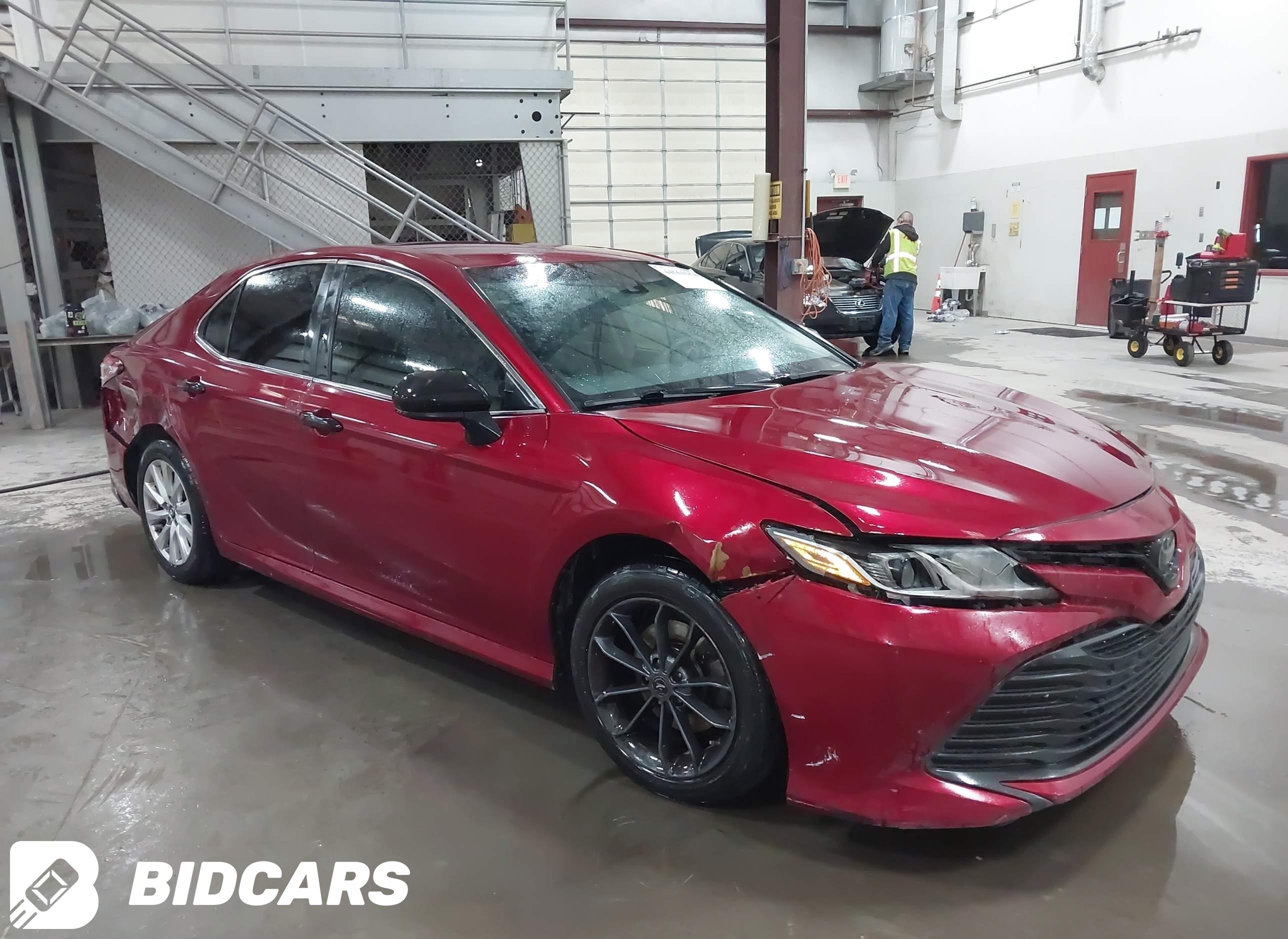 2019 Toyota Camry, LE