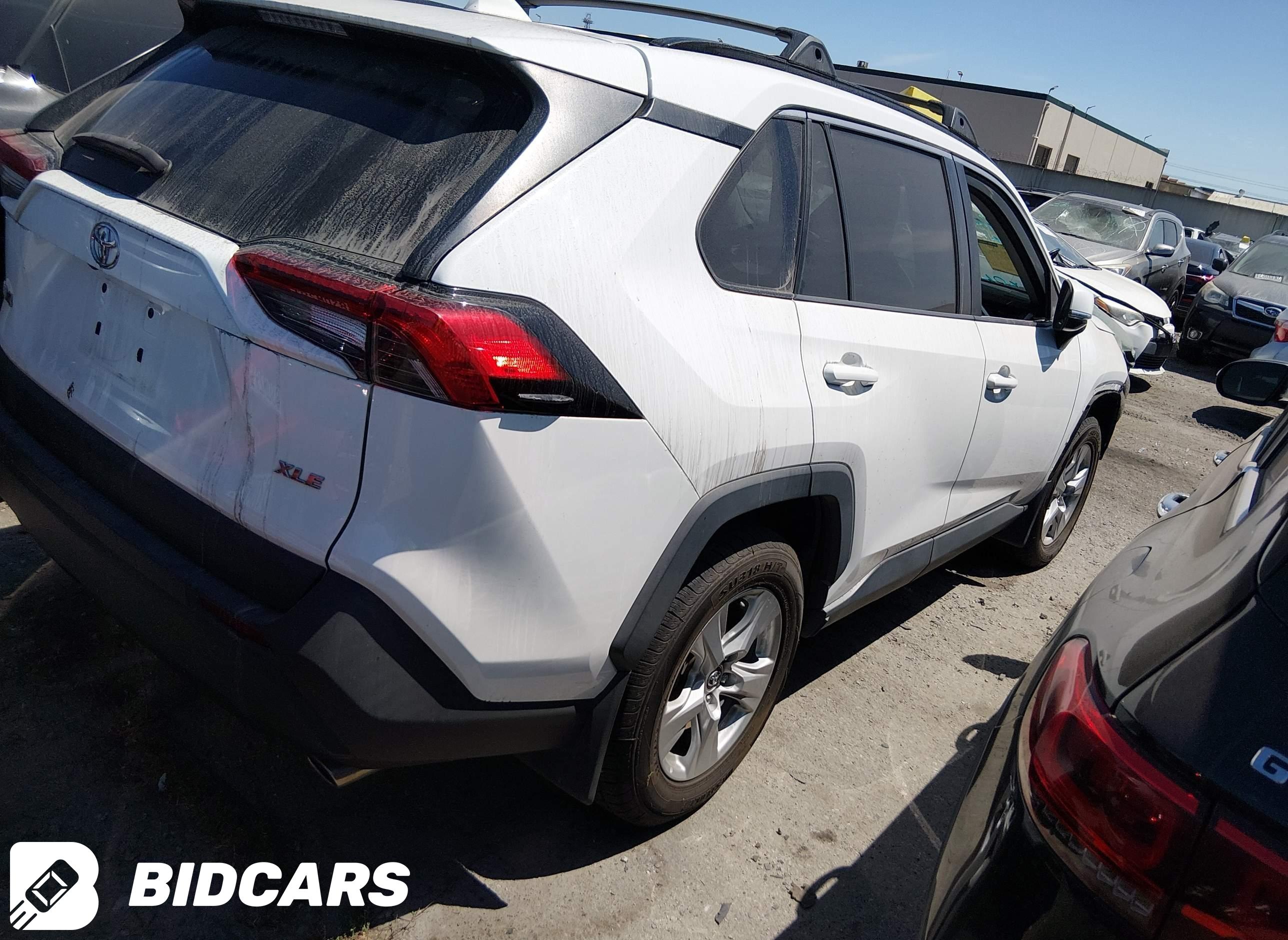 2021 Toyota RAV4, Xle
