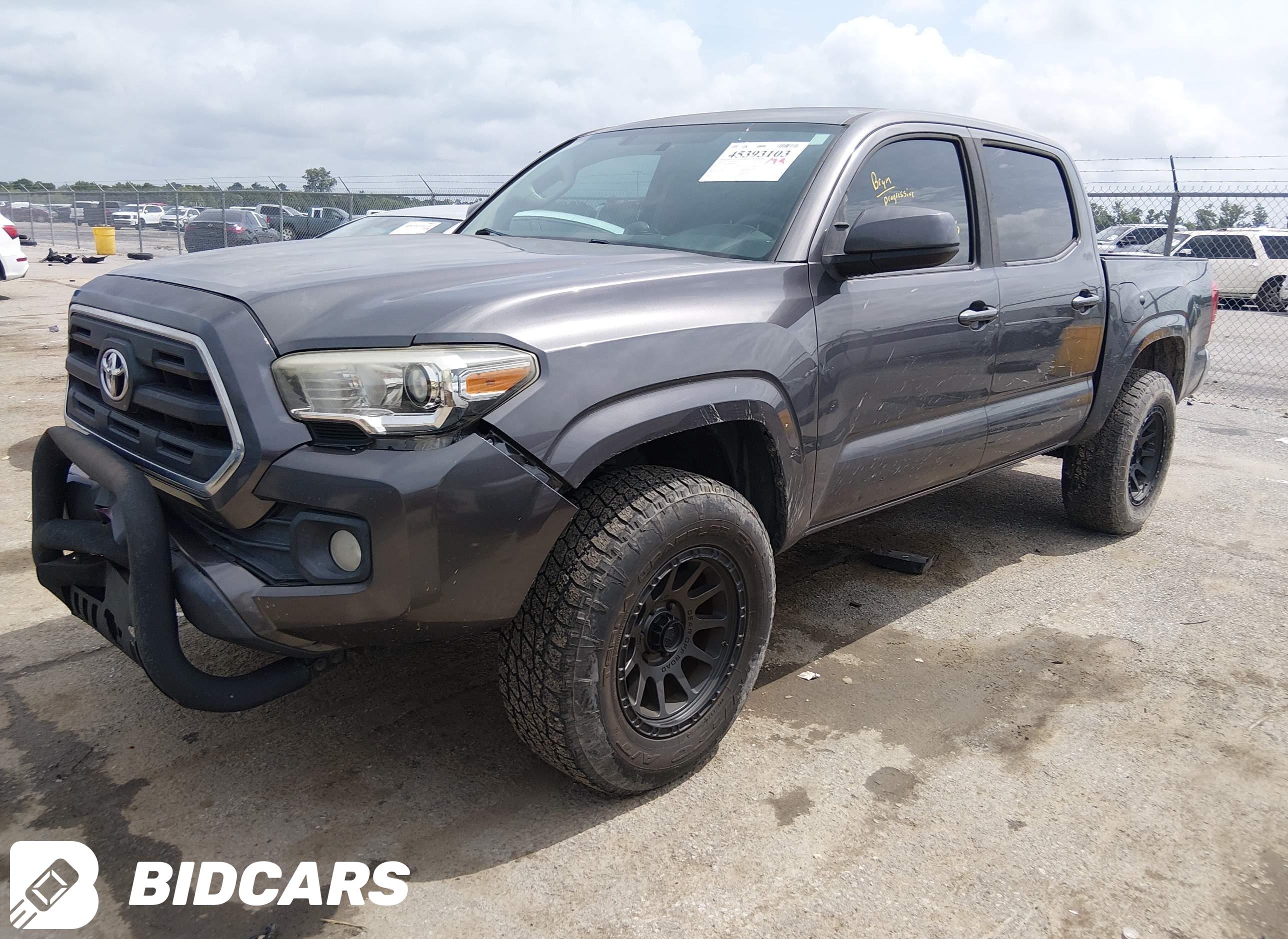 2016 Toyota Tacoma, SR5