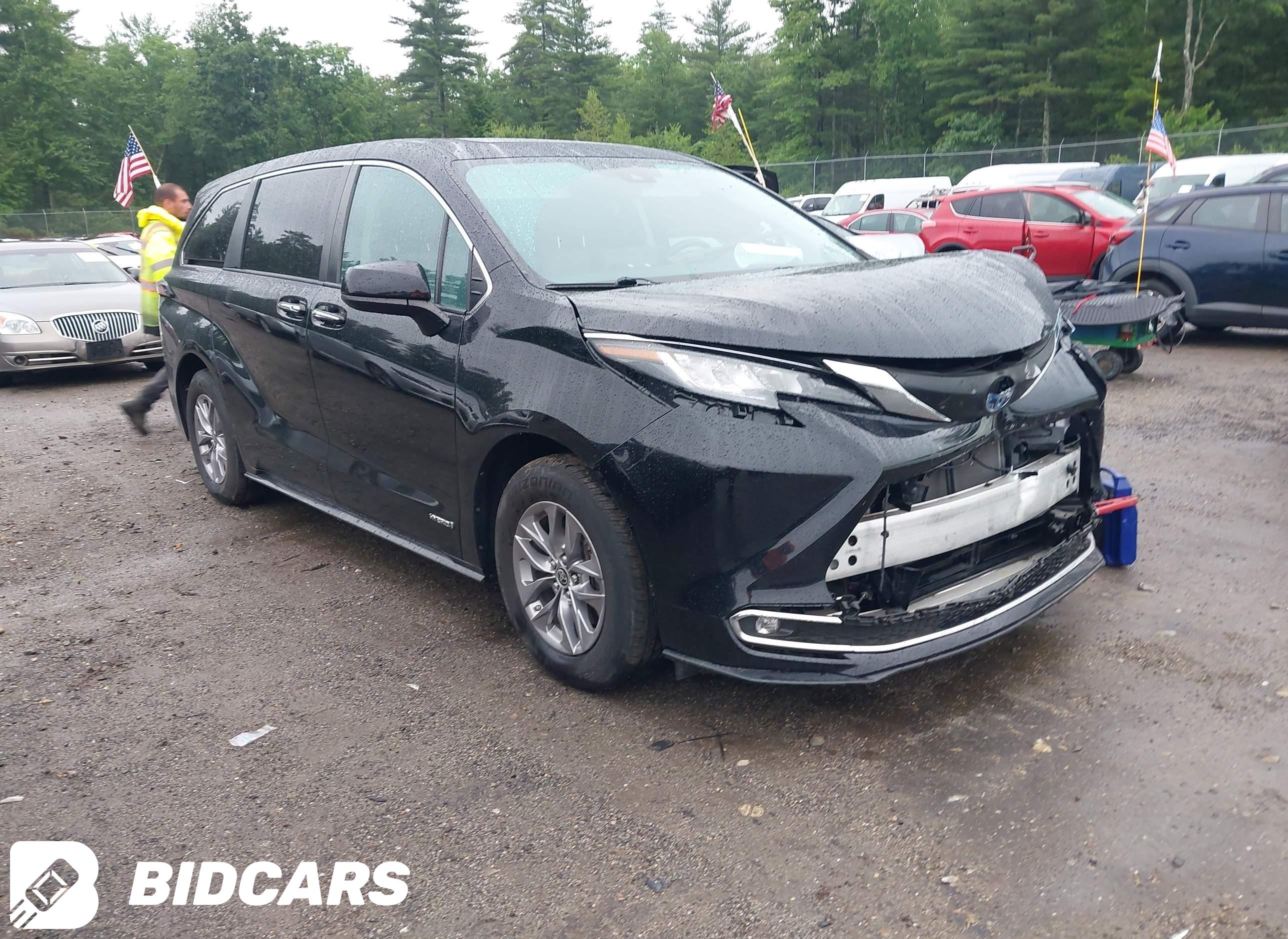 2021 Toyota Sienna, Xle