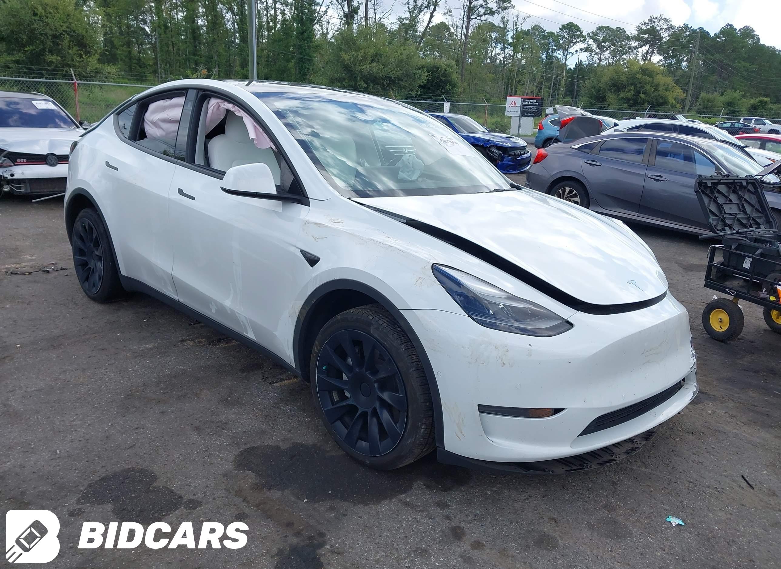 2022 Tesla Model Y, Long Rang...