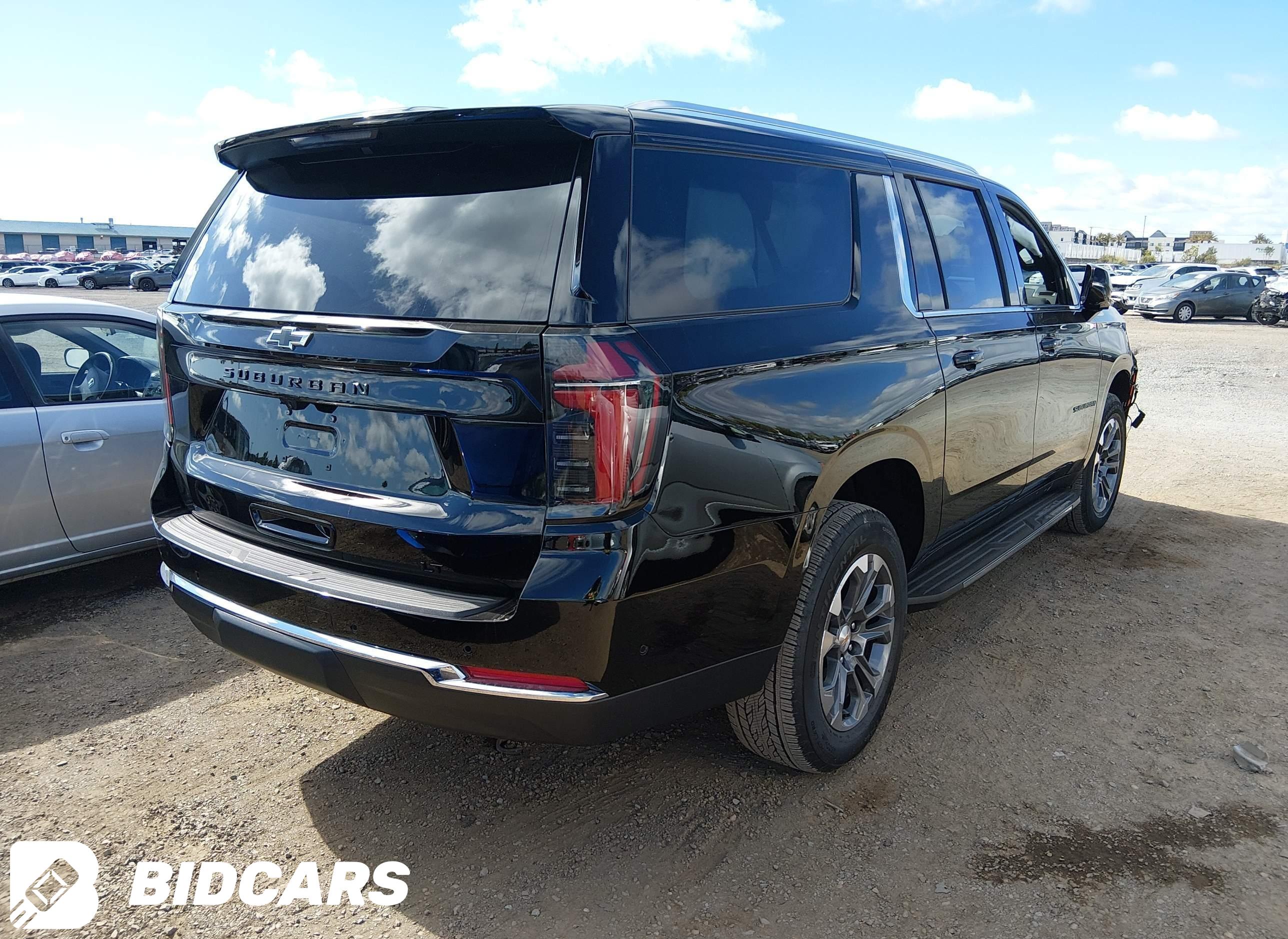 2026 Chevrolet Suburban, Lt, Rwd