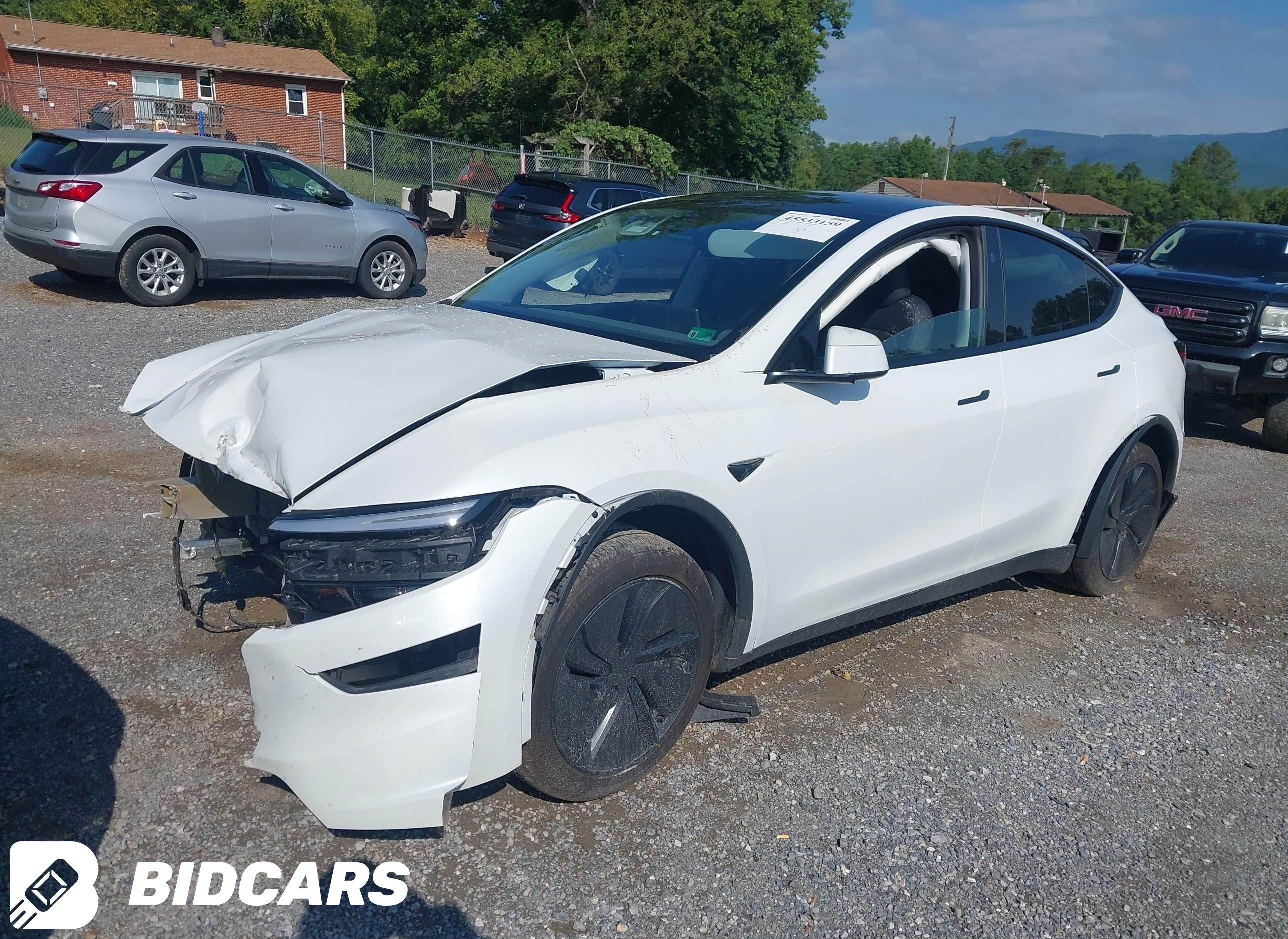 2026 Tesla Model Y, All-Wheel...