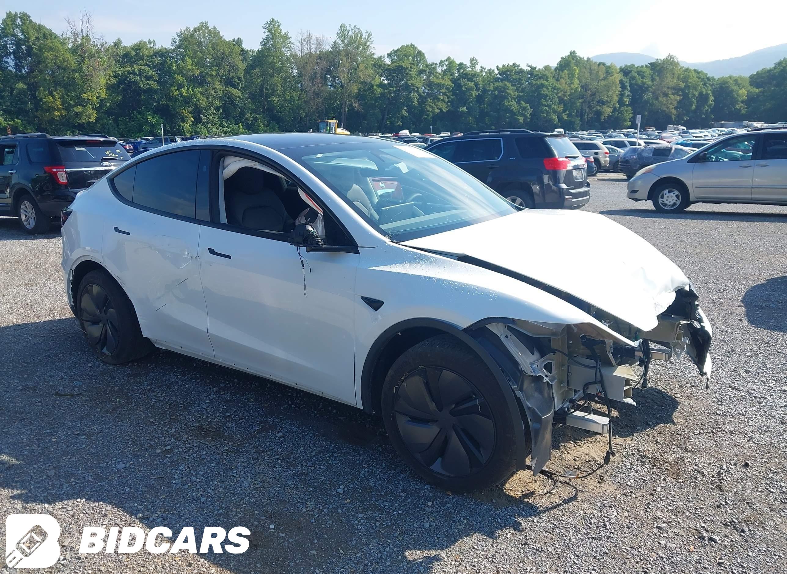 2026 Tesla Model Y, All-Wheel...