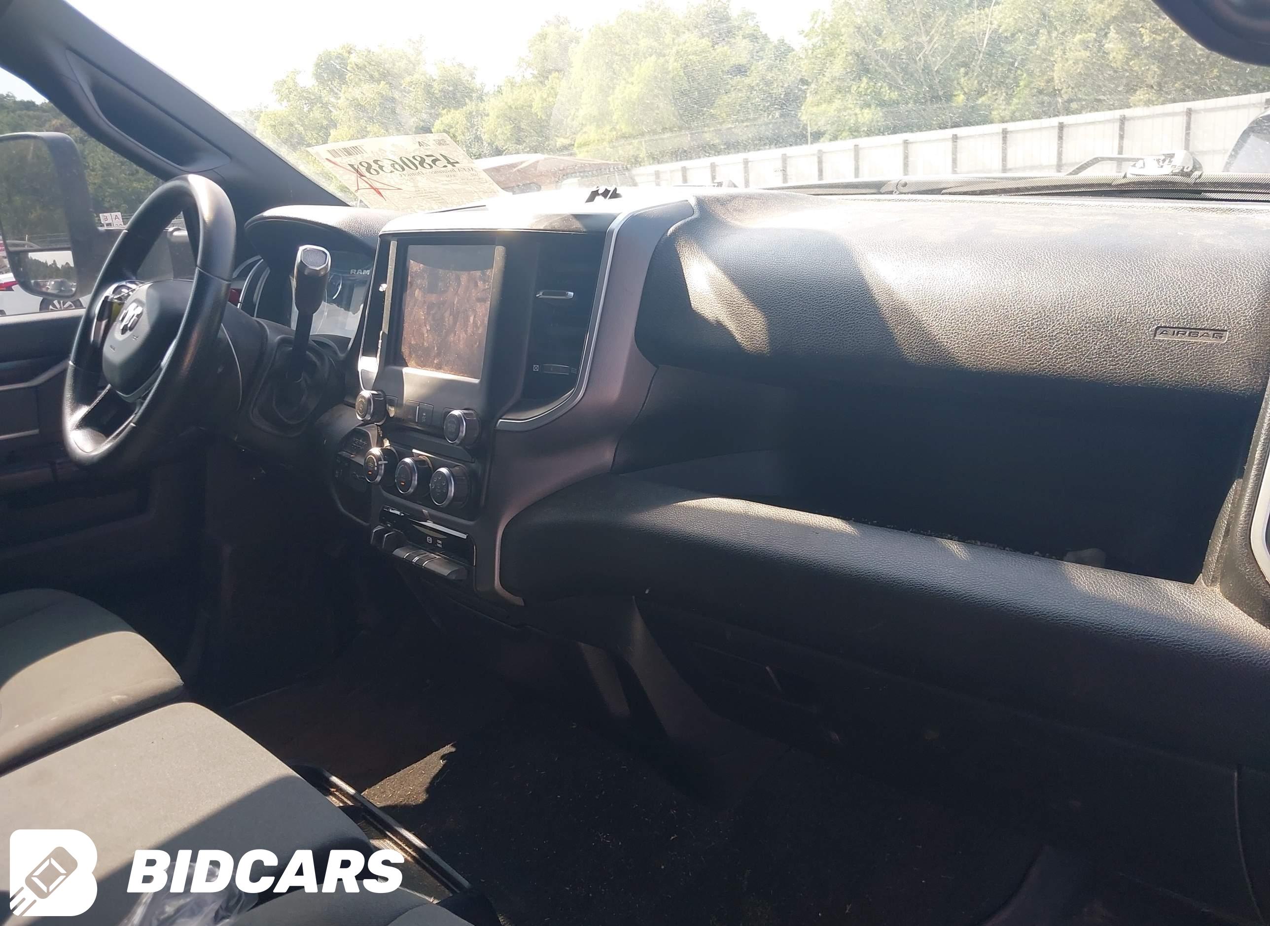 2022 RAM 2500, Big Horn  4X4...
