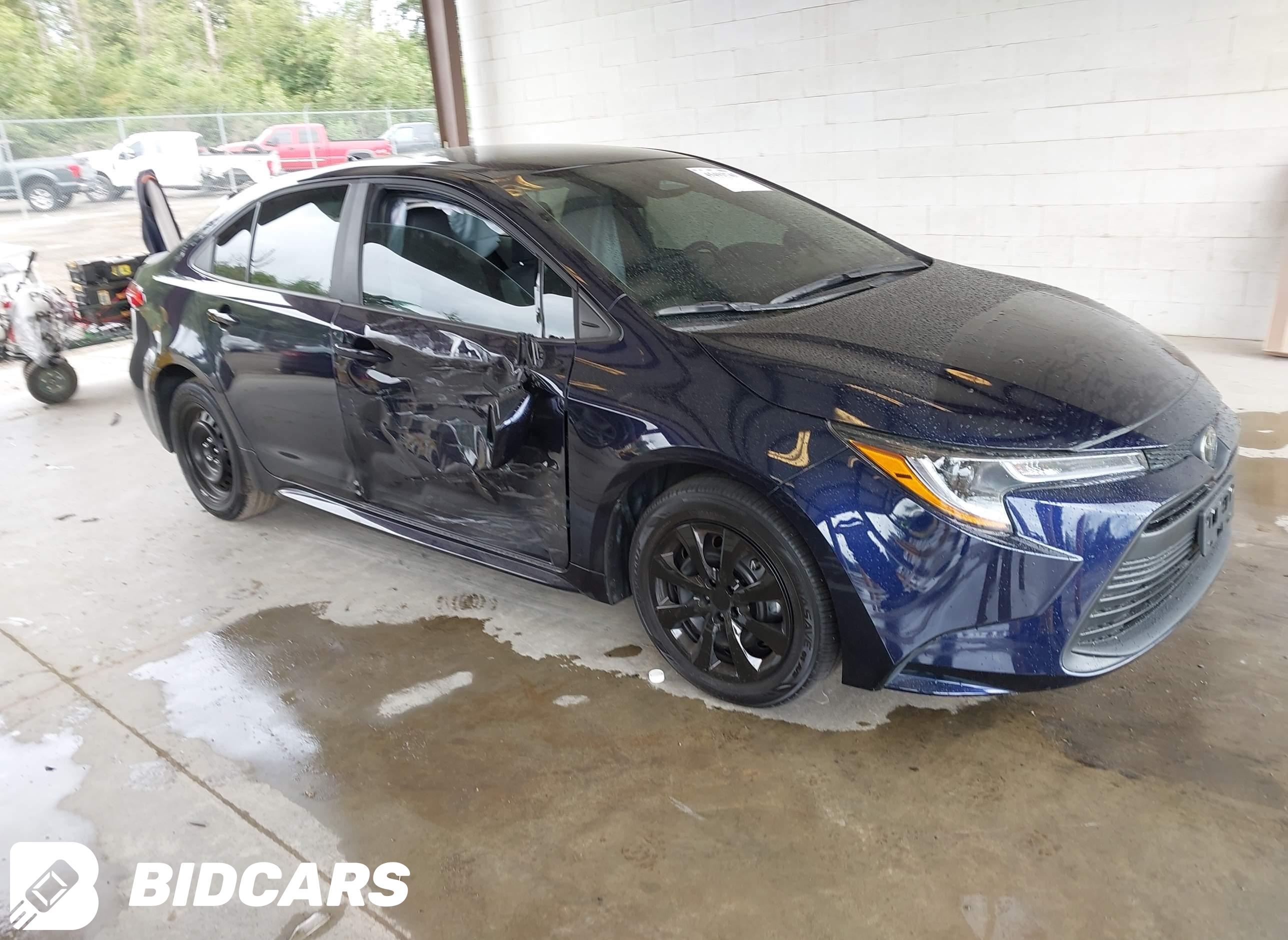 2025 Toyota Corolla, LE
