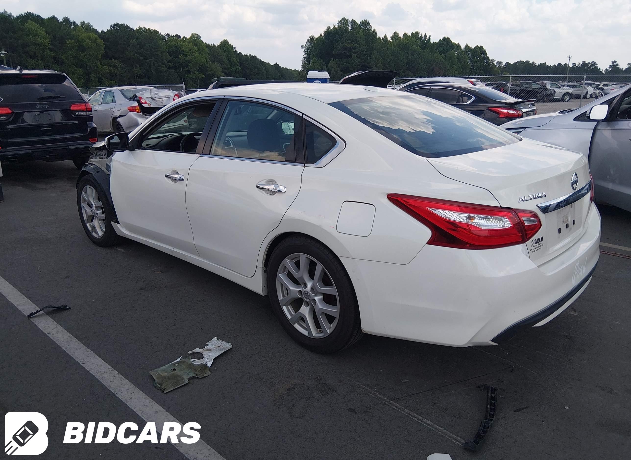 2016 Nissan Altima, 2.5 SV