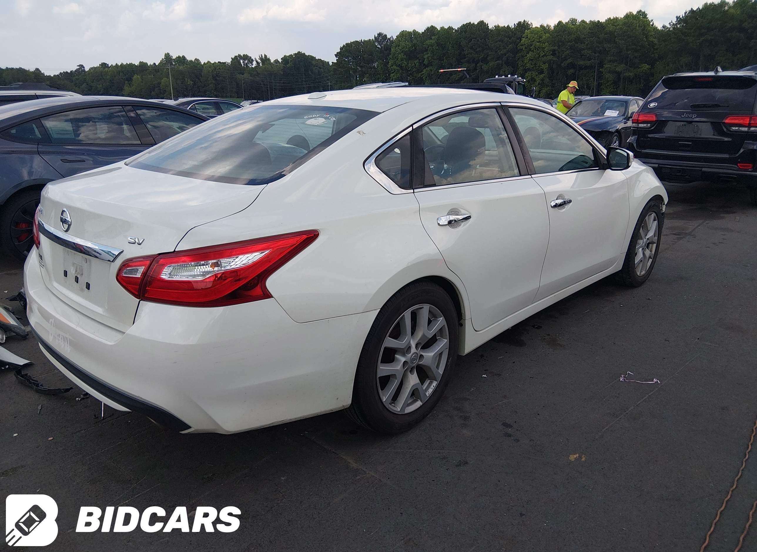 2016 Nissan Altima, 2.5 SV