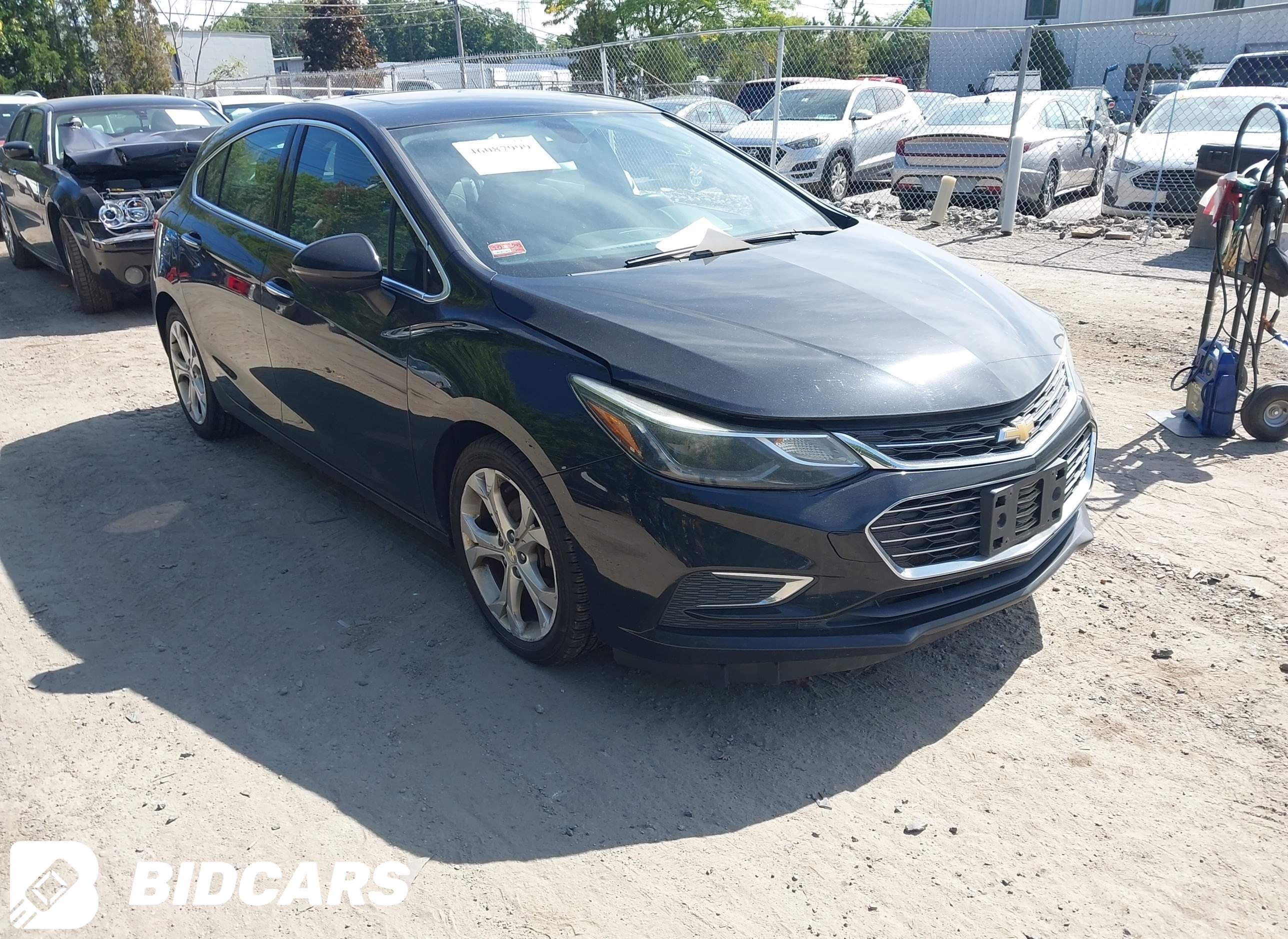 2017 Chevrolet Cruze, Premier...