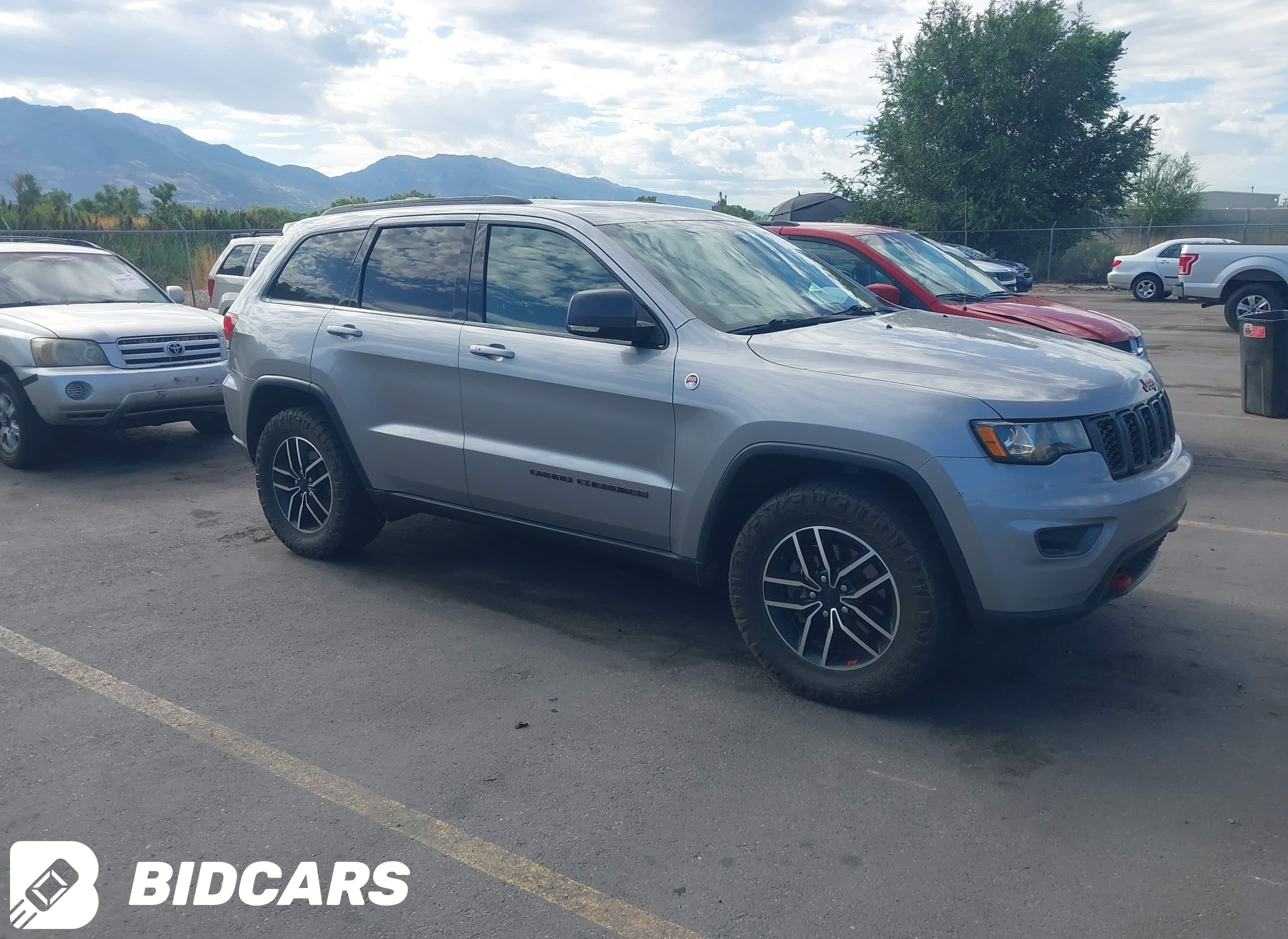 2020 Jeep Grand Cherokee, Tra...