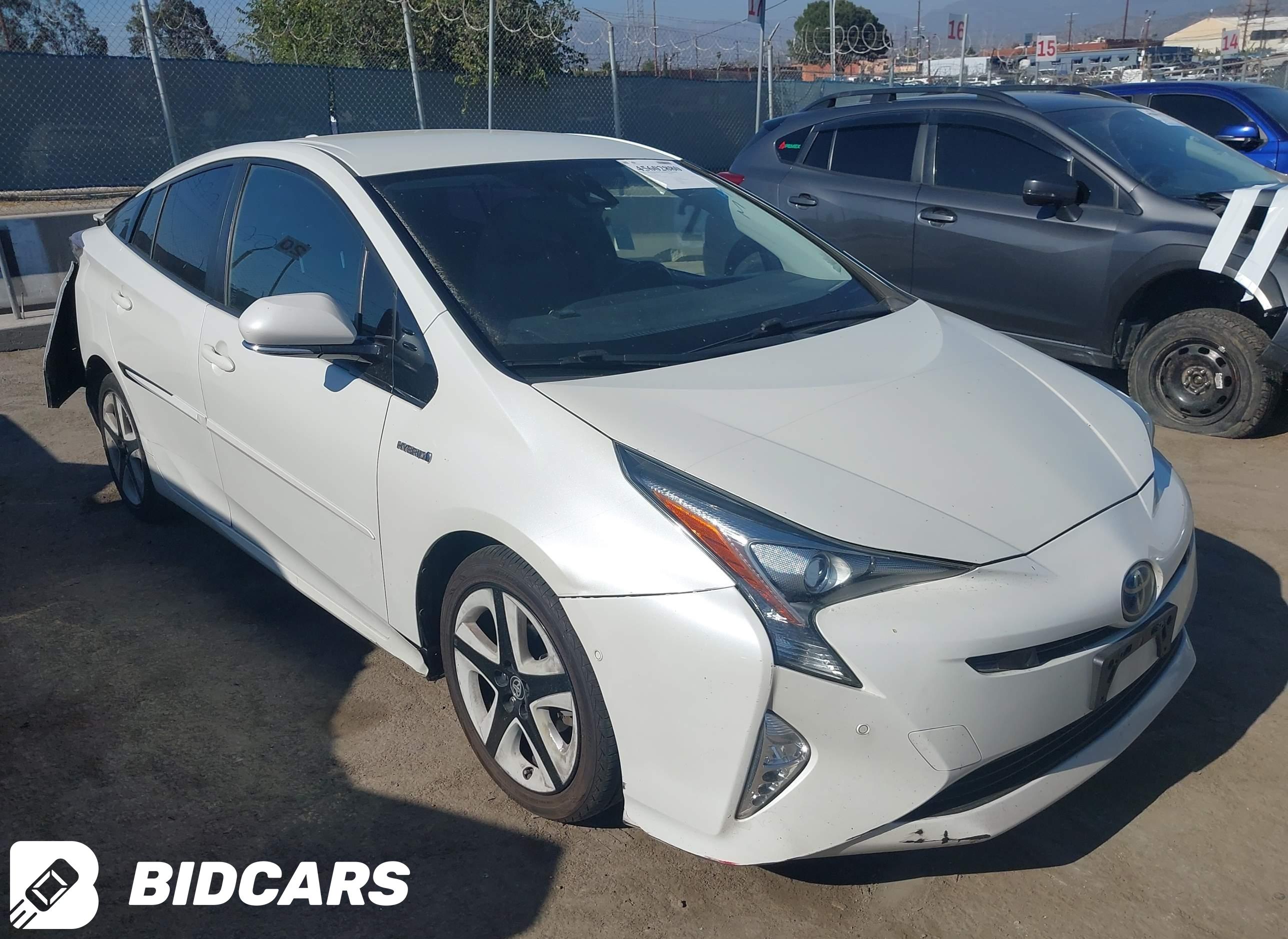 2016 Toyota Prius, Four Touring