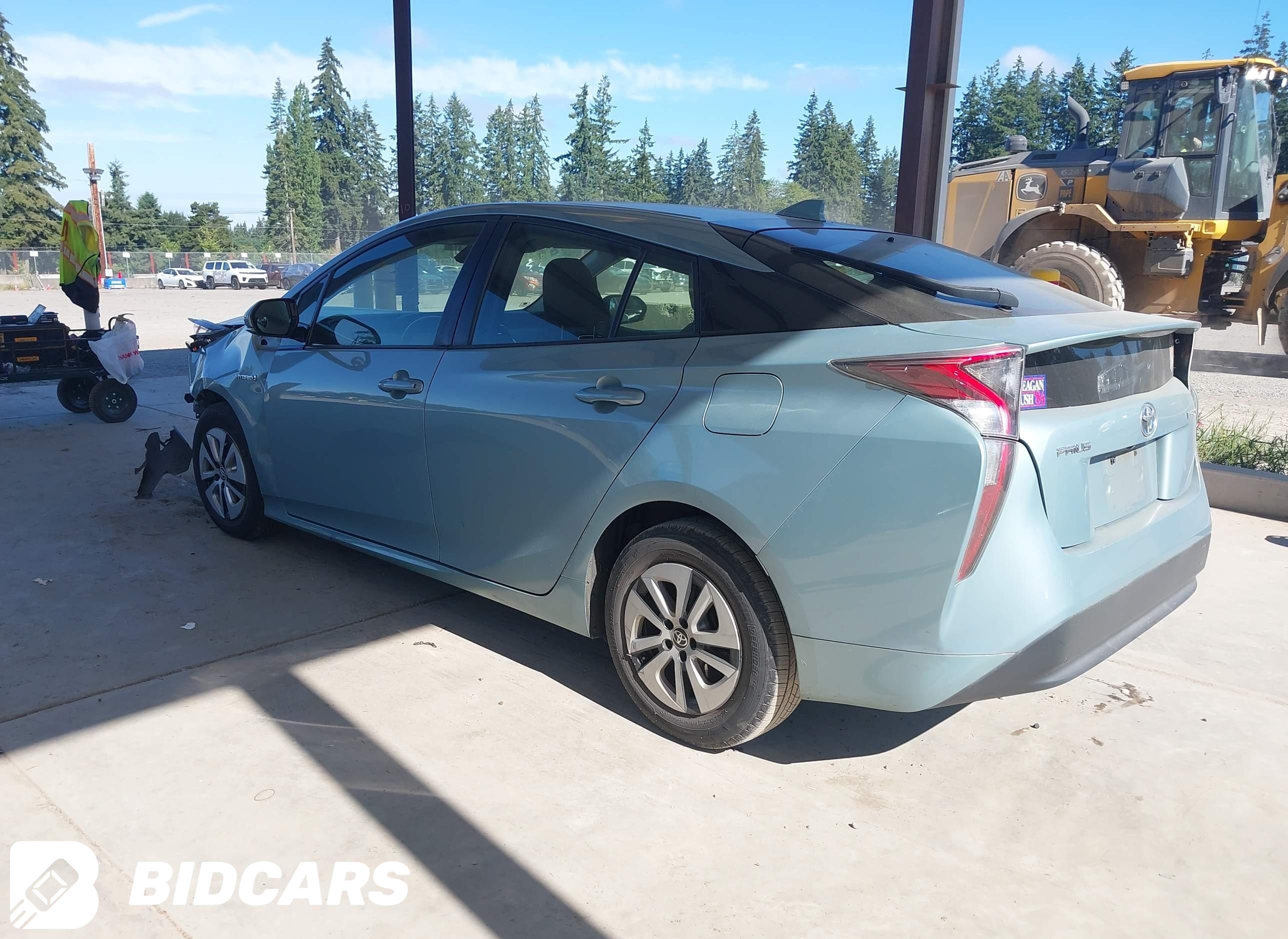 2016 Toyota Prius, Three
